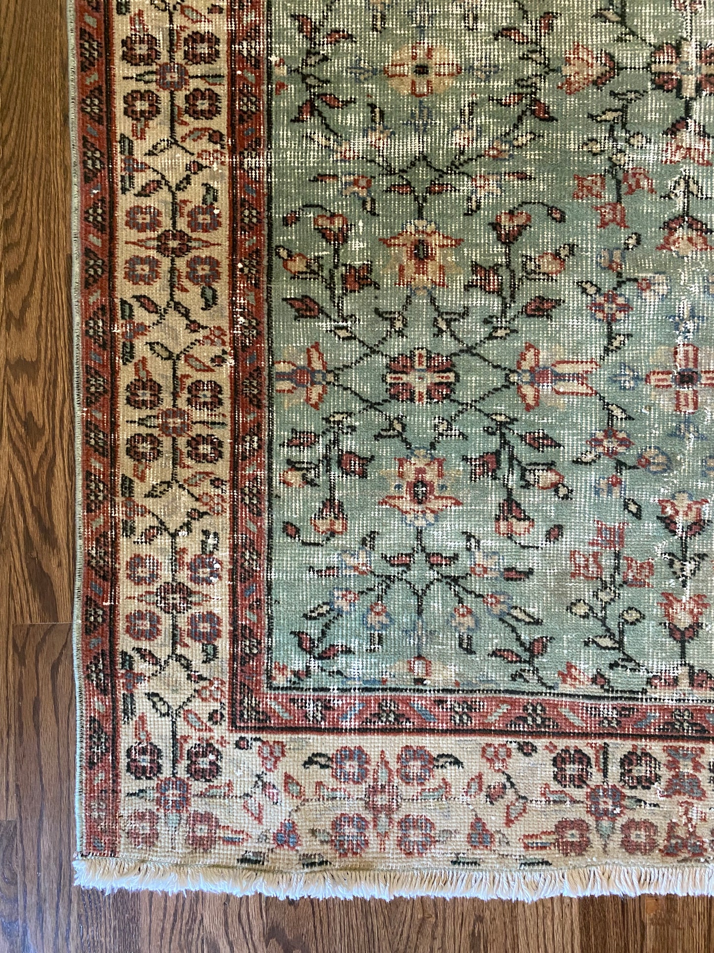 Emery 3’9 x 6’11