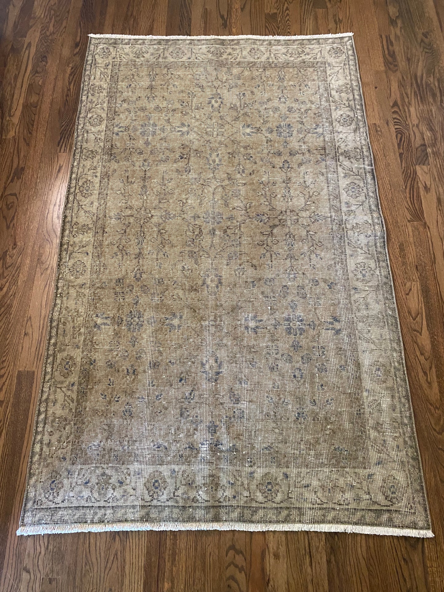 Taylor 3’11 x 6’7.5