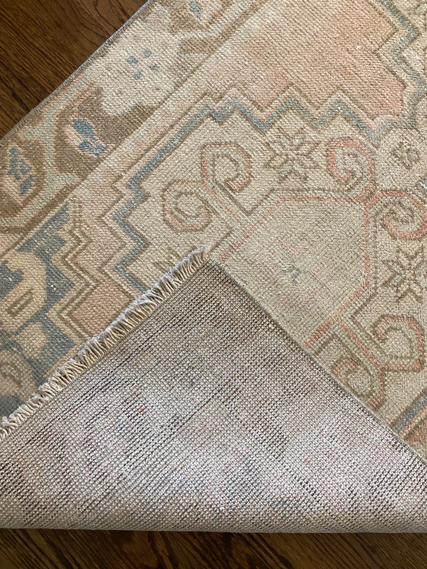 Samantha 2’8 x 8’10