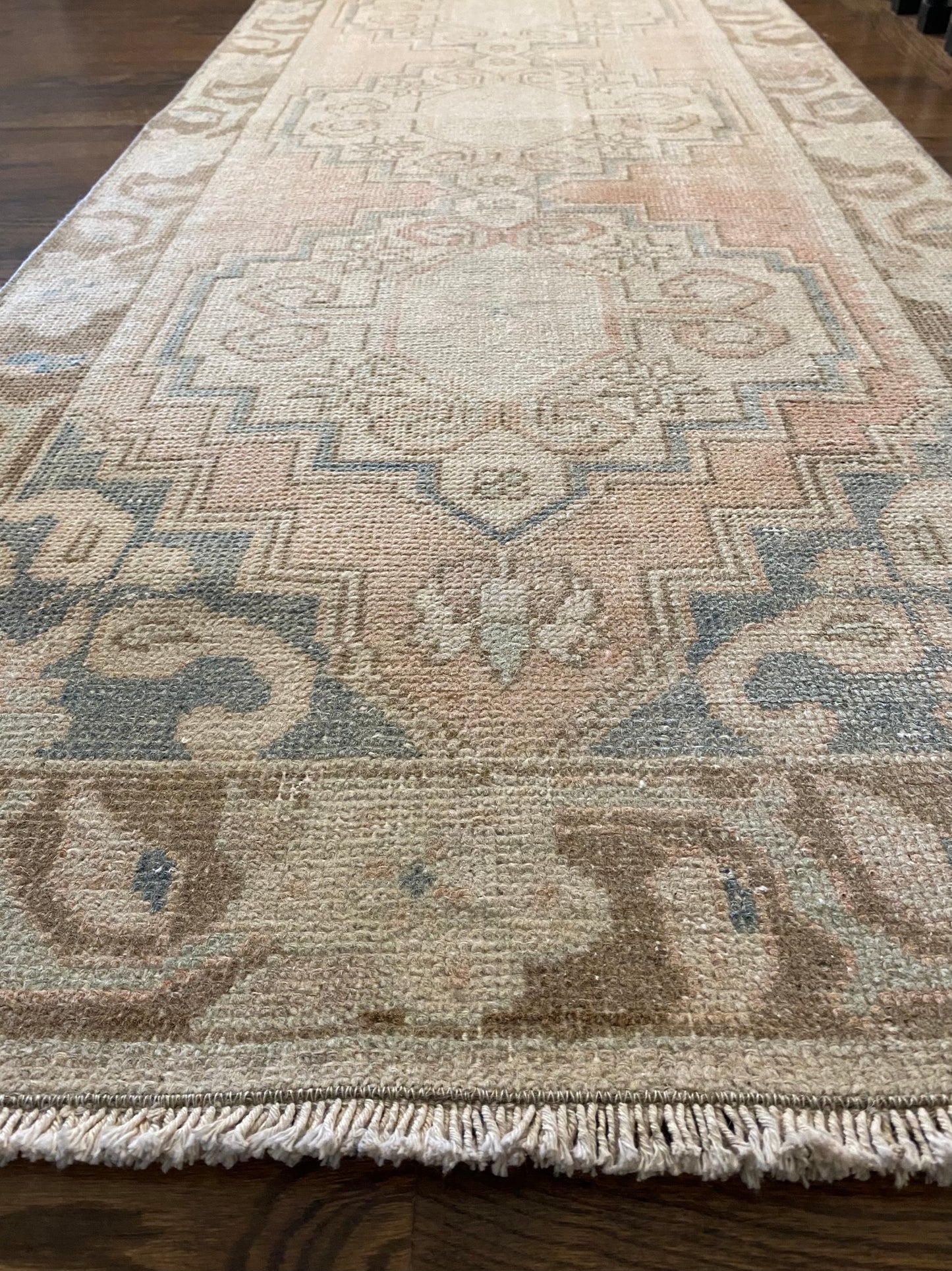 Samantha 2’8 x 8’10