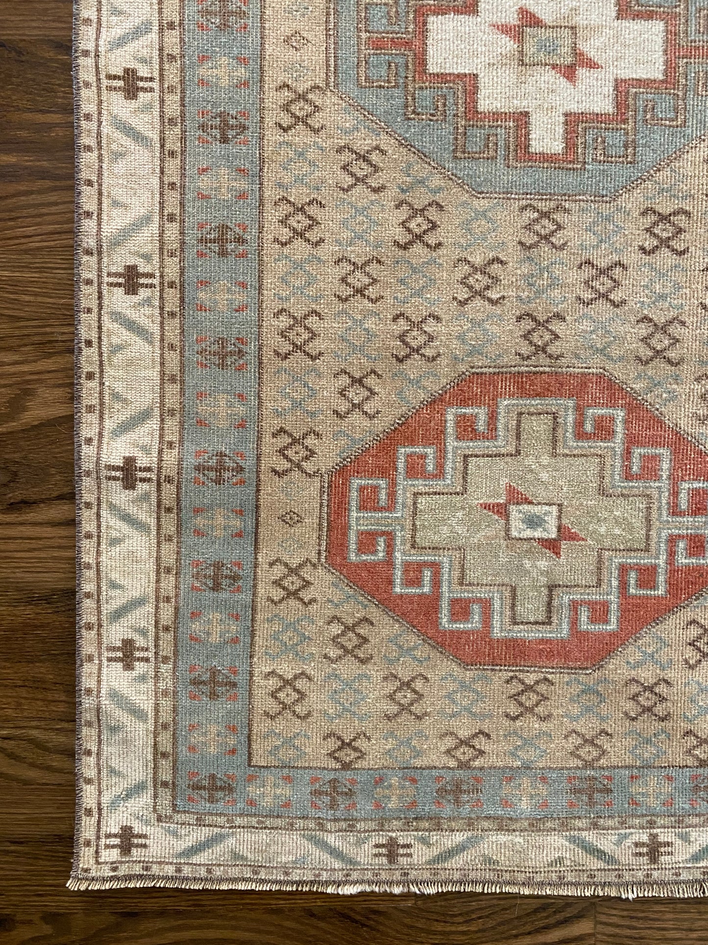 Georgia 2’6.5 x 12’11.5