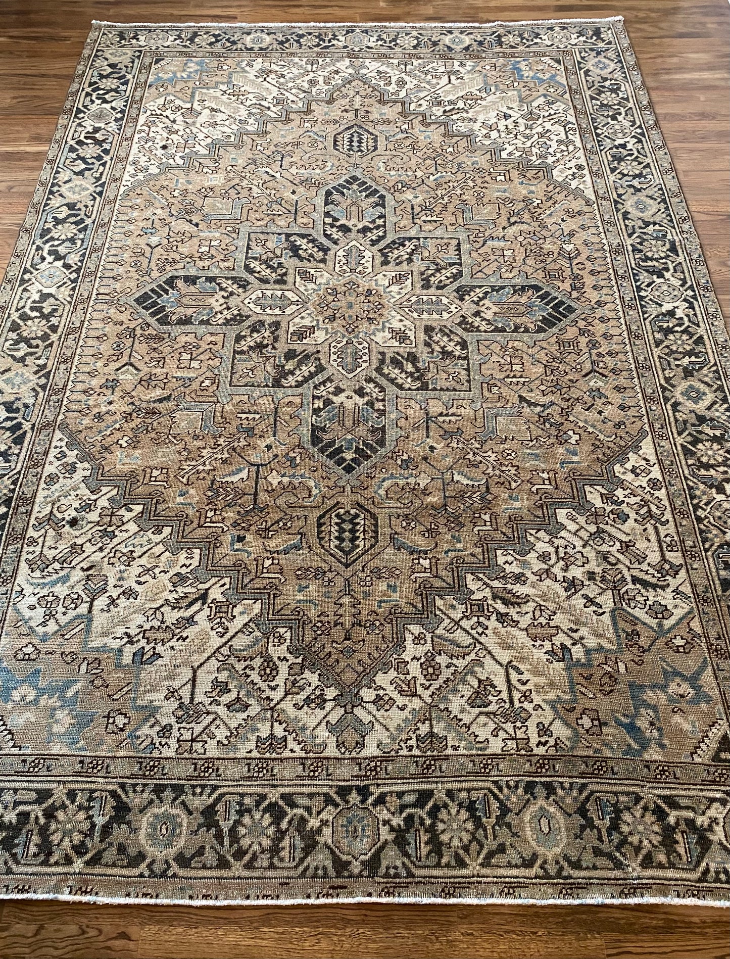 Margret 7’9 x 11