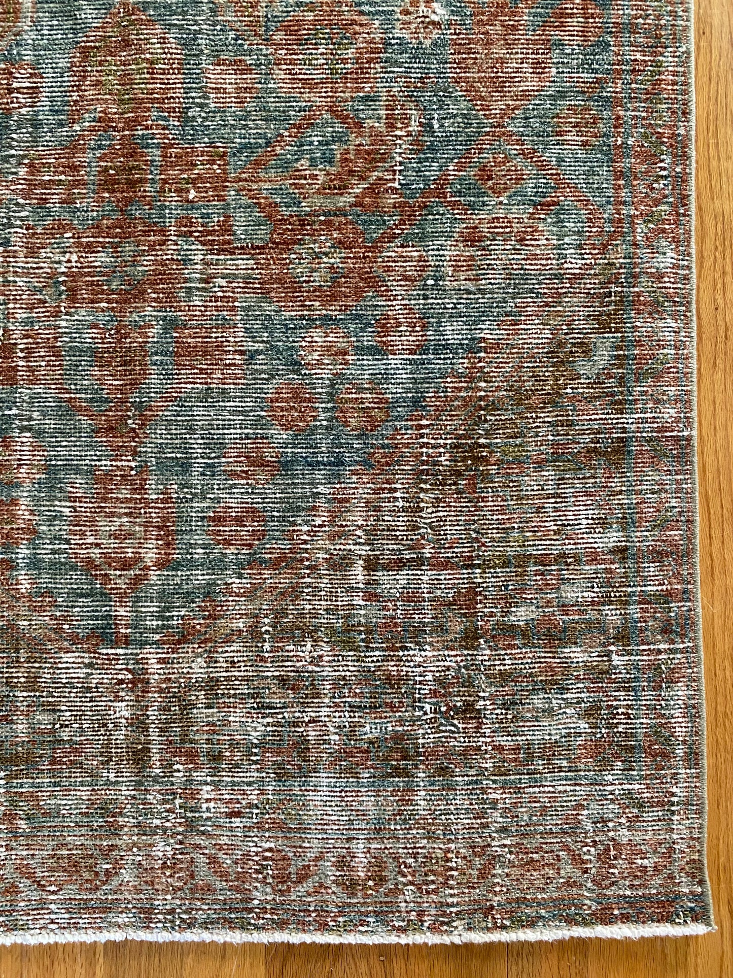 Delphine 2’11 x 12’8.5