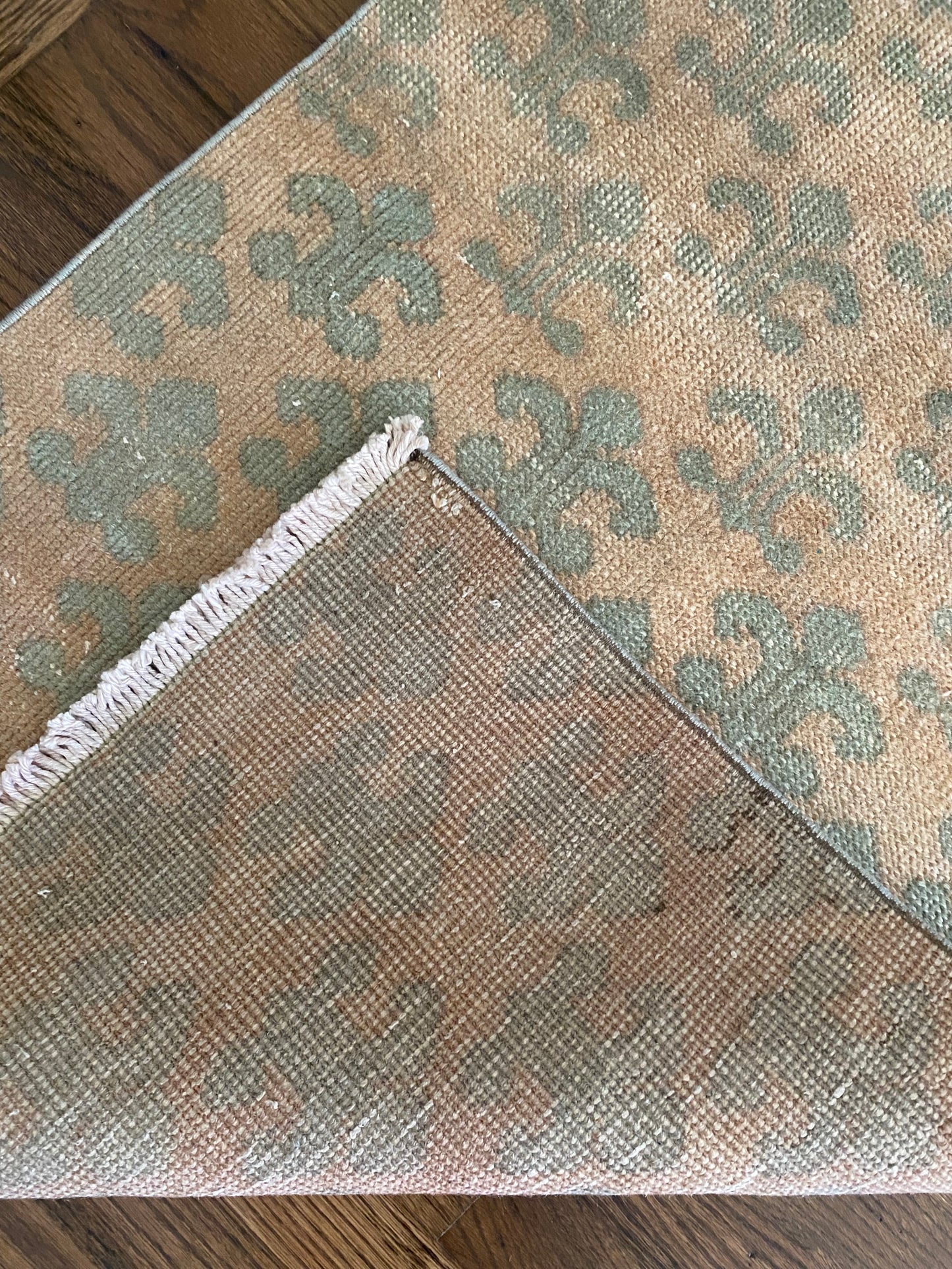 Vintage Turkish Wool Runner 2’2.5 x 8’10 – Hand-Knotted Peach & Sea Foam Green Runner | Lucia