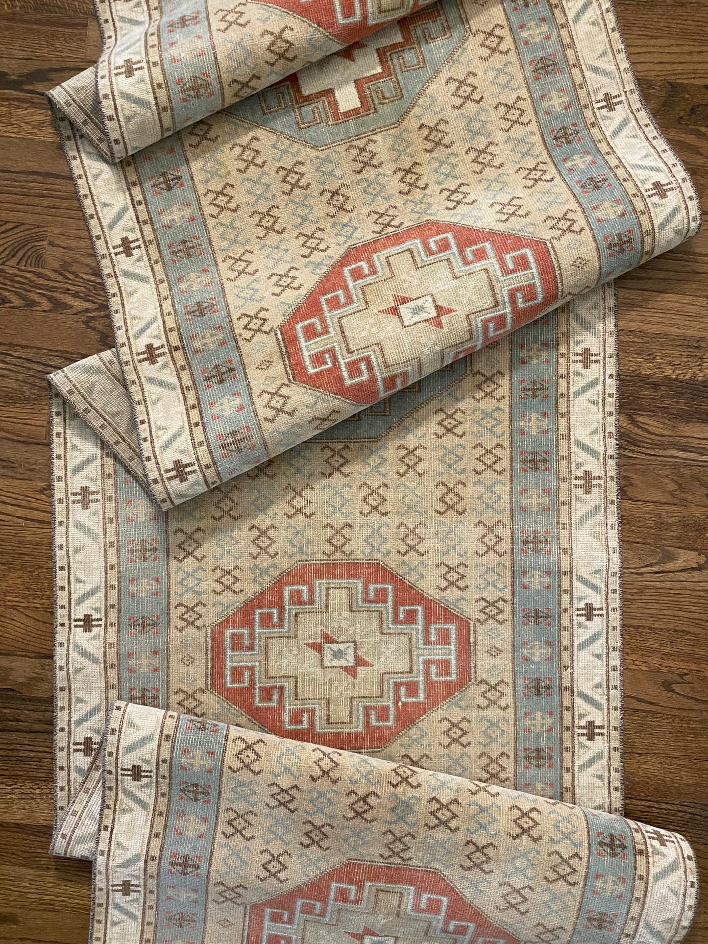 Georgia 2’6.5 x 12’11.5