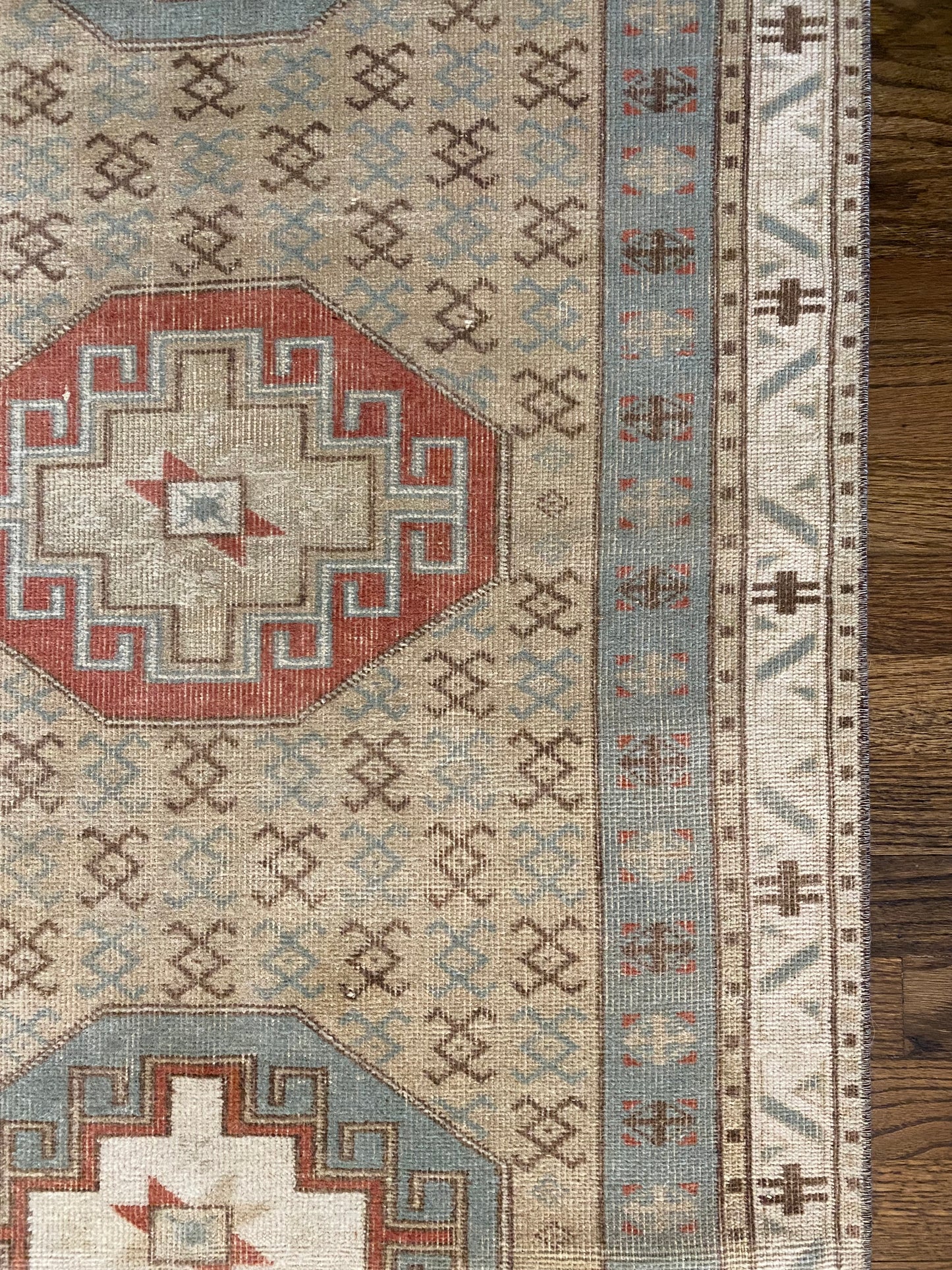 Georgia 2’6.5 x 12’11.5