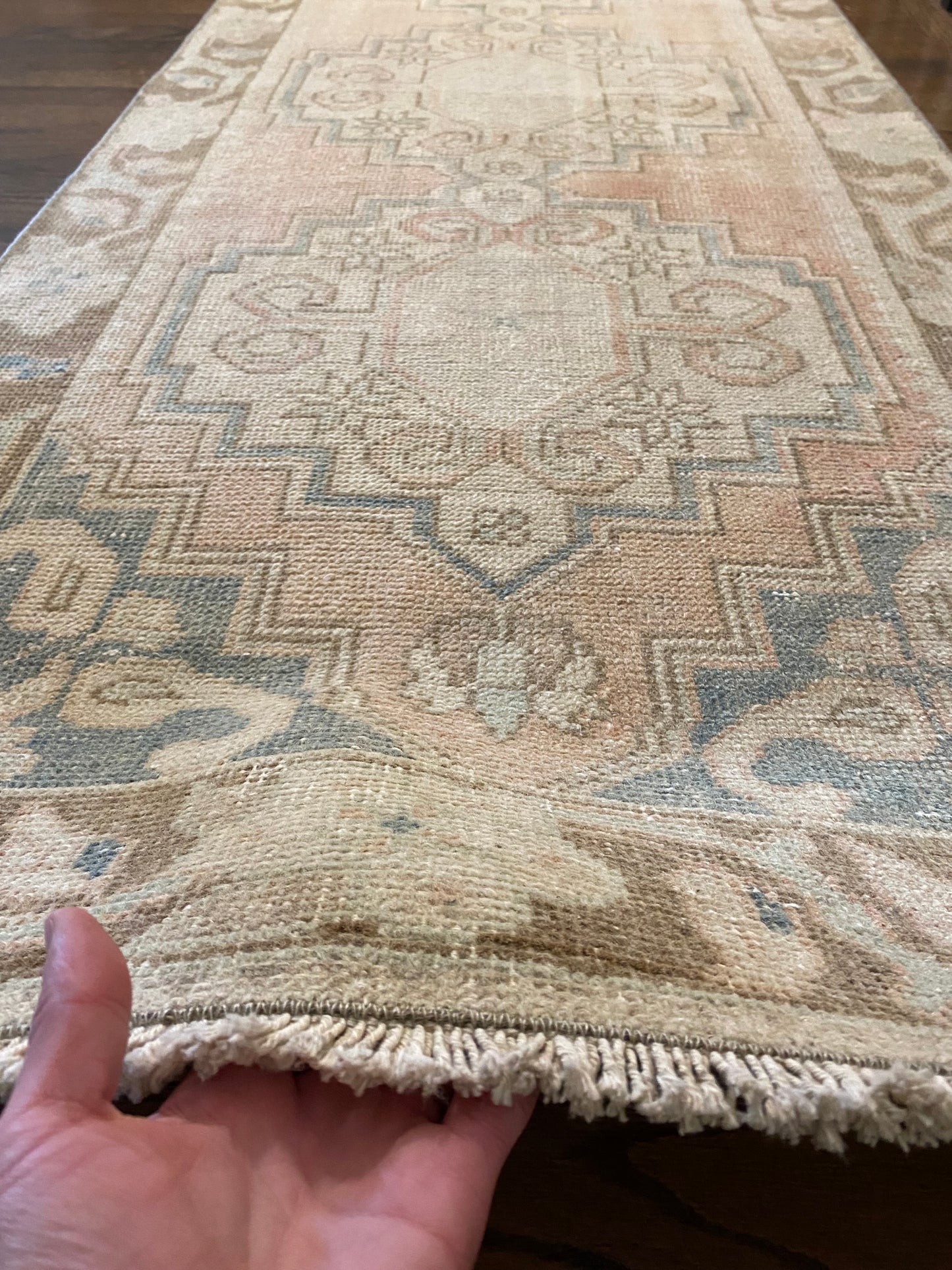 Samantha 2’8 x 8’10