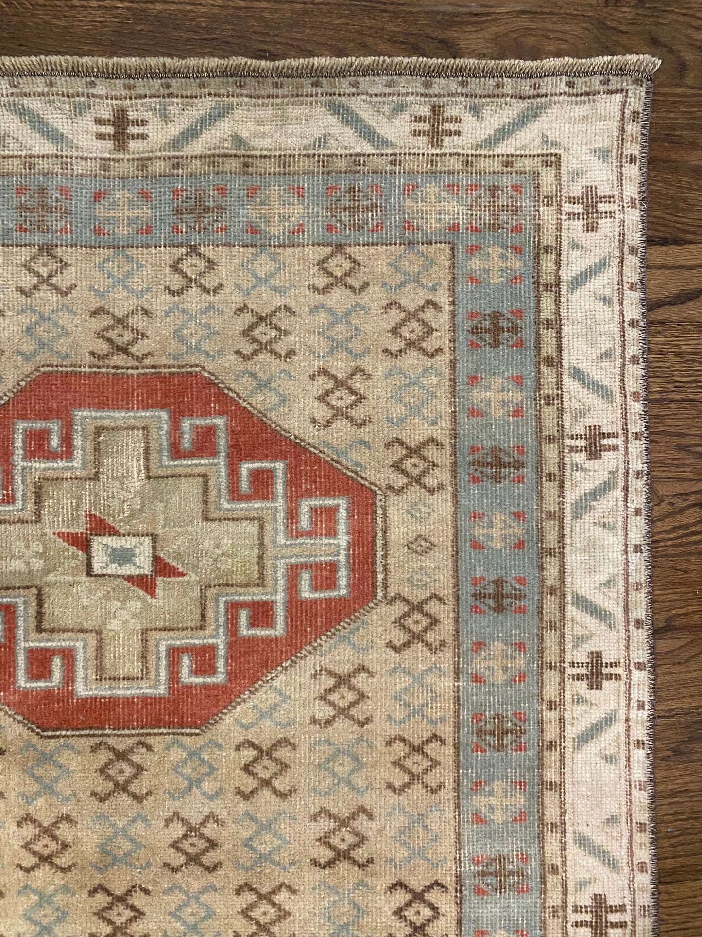 Georgia 2’6.5 x 12’11.5