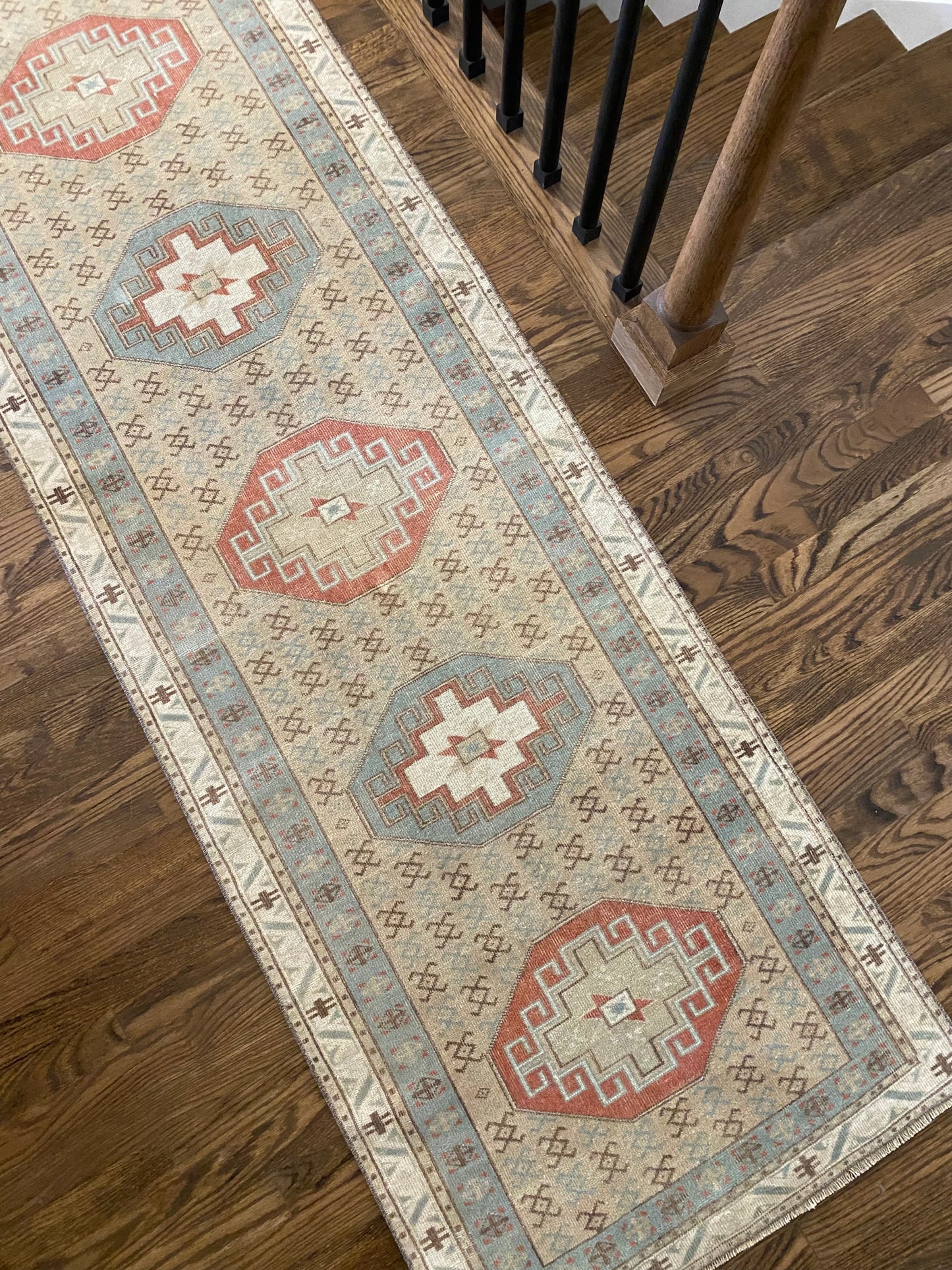 Georgia 2’6.5 x 12’11.5