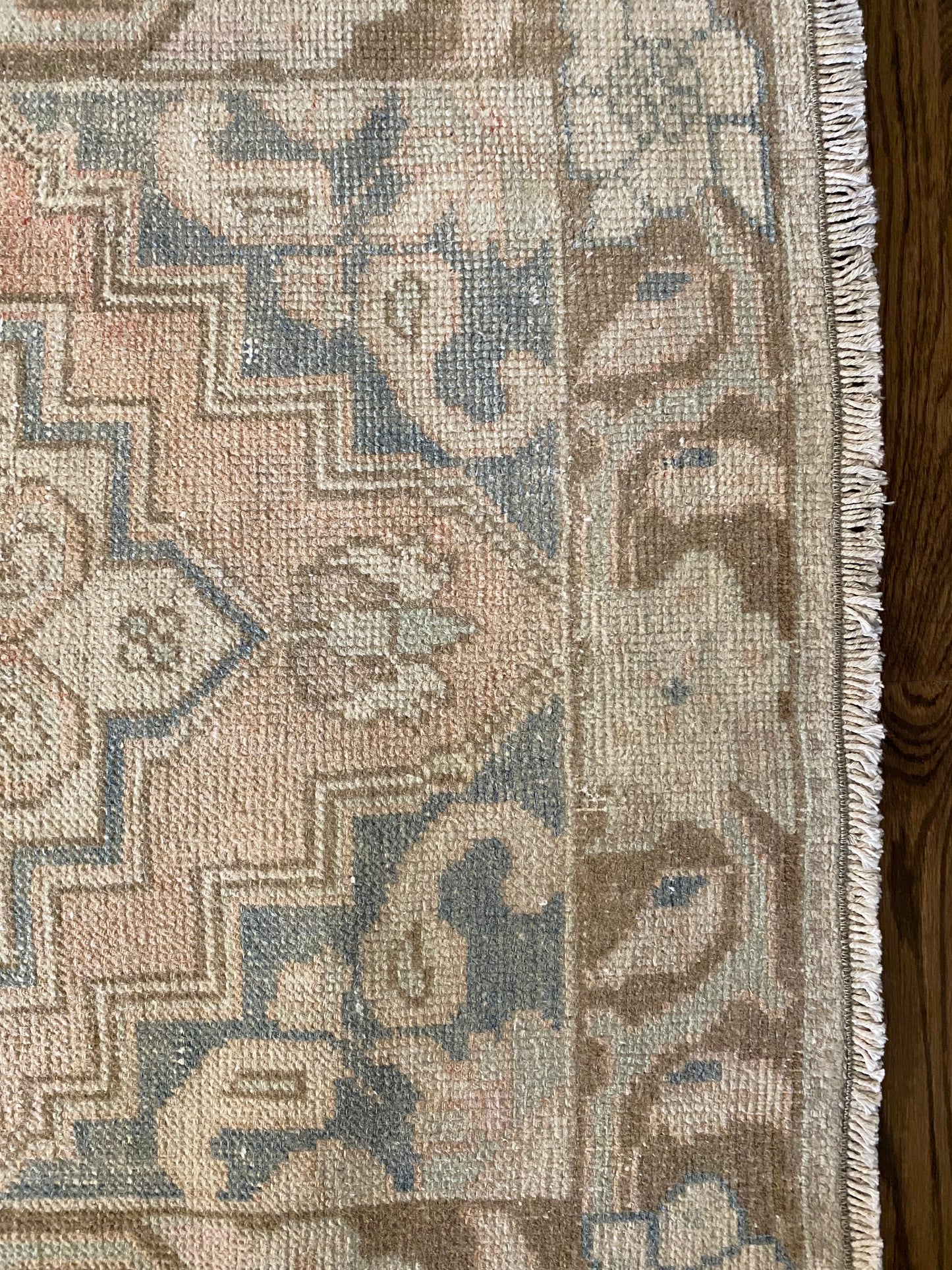 Samantha 2’8 x 8’10