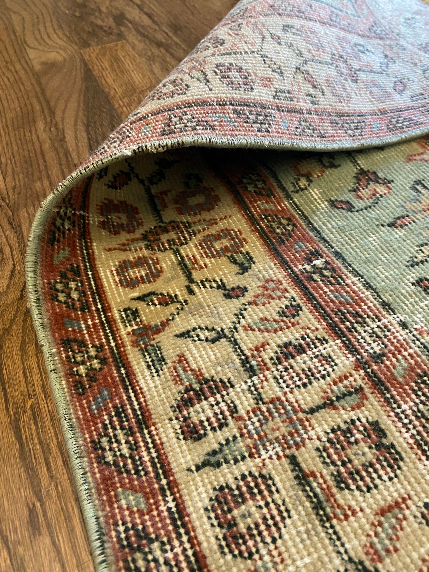 Emery 3’9 x 6’11