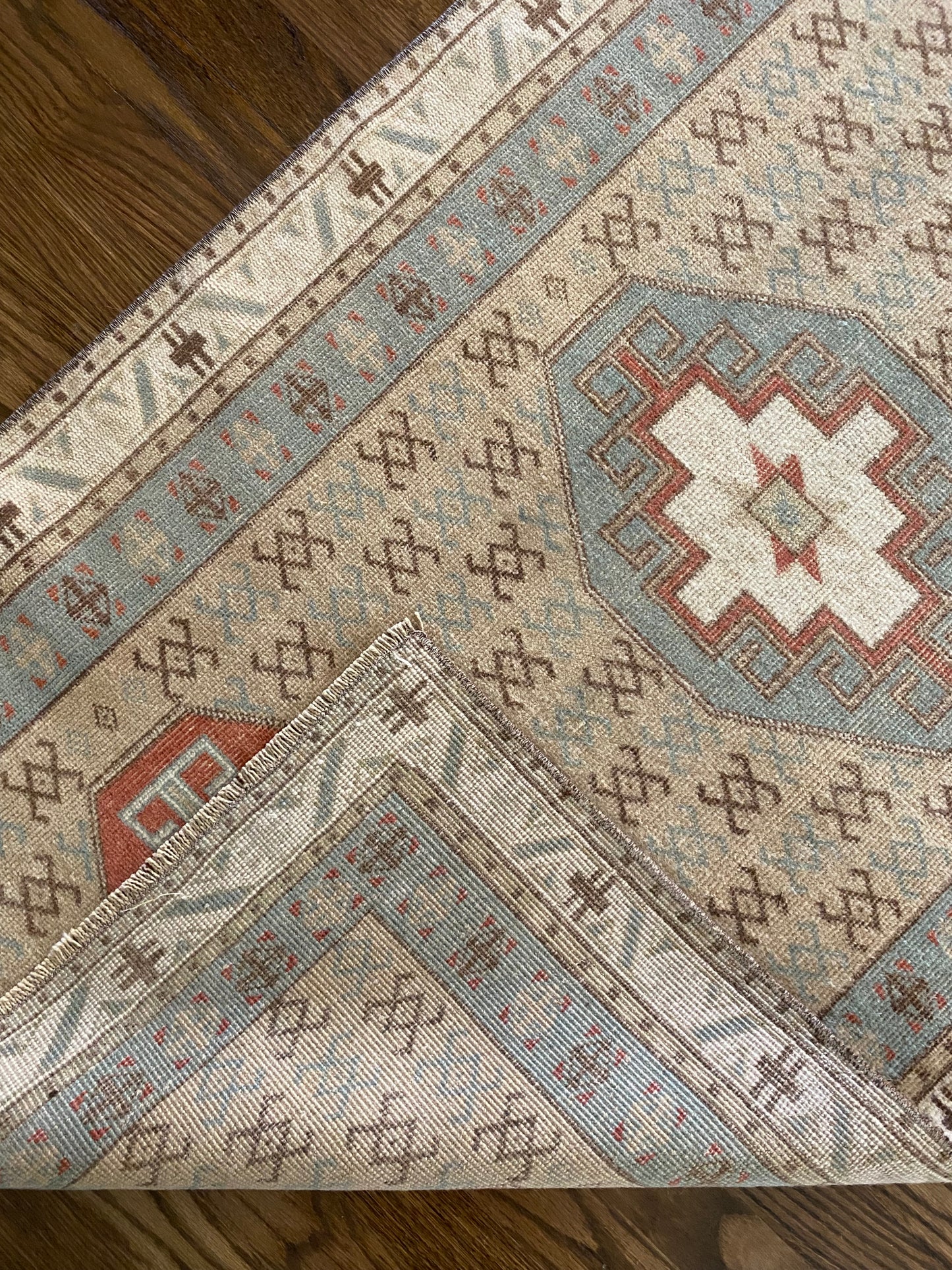 Georgia 2’6.5 x 12’11.5