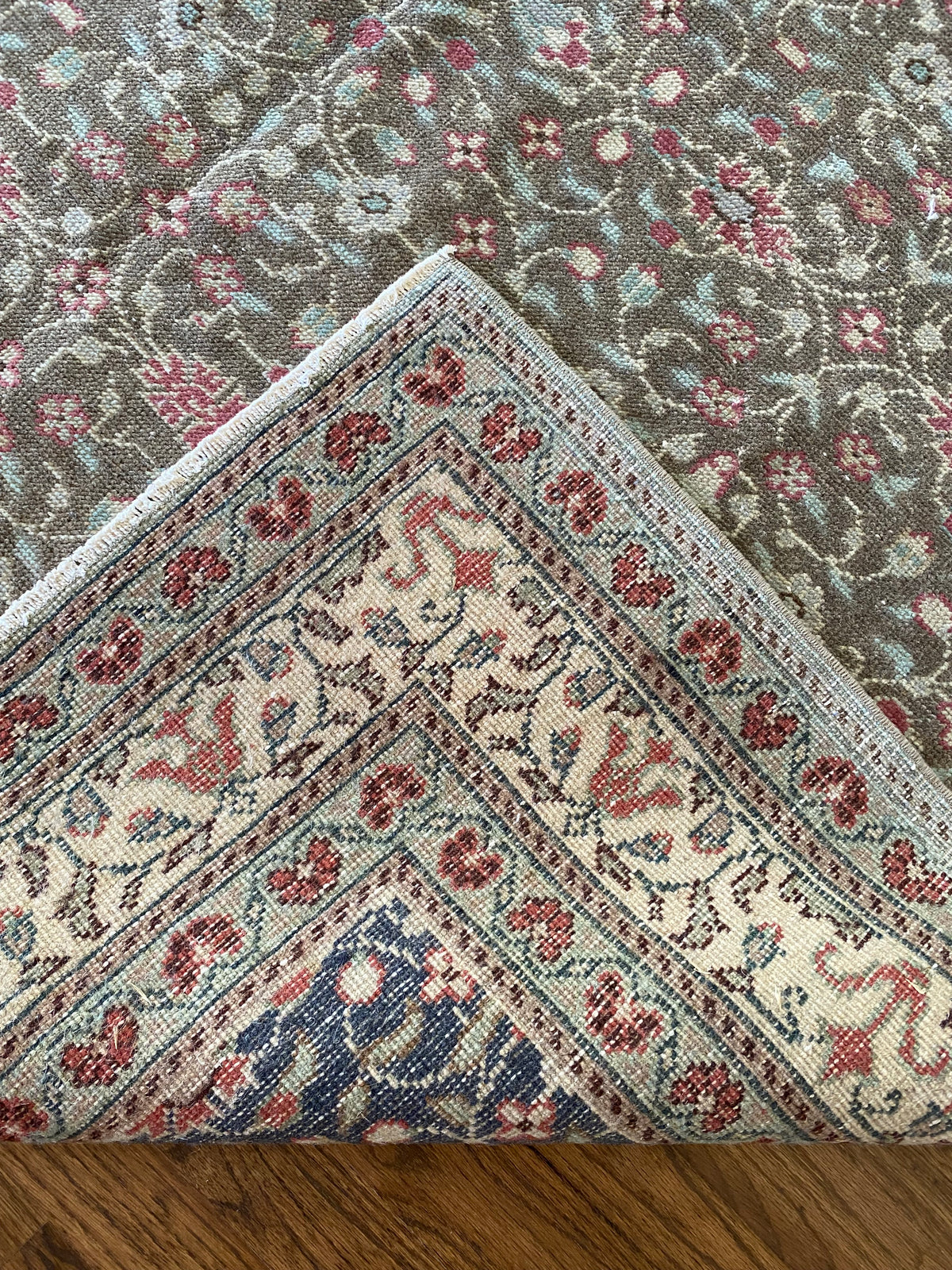 Vintage Kayseri Wool Rug 4’10”x7’3” – Hand-Knotted Mushroom Scatter Rug | Jillian