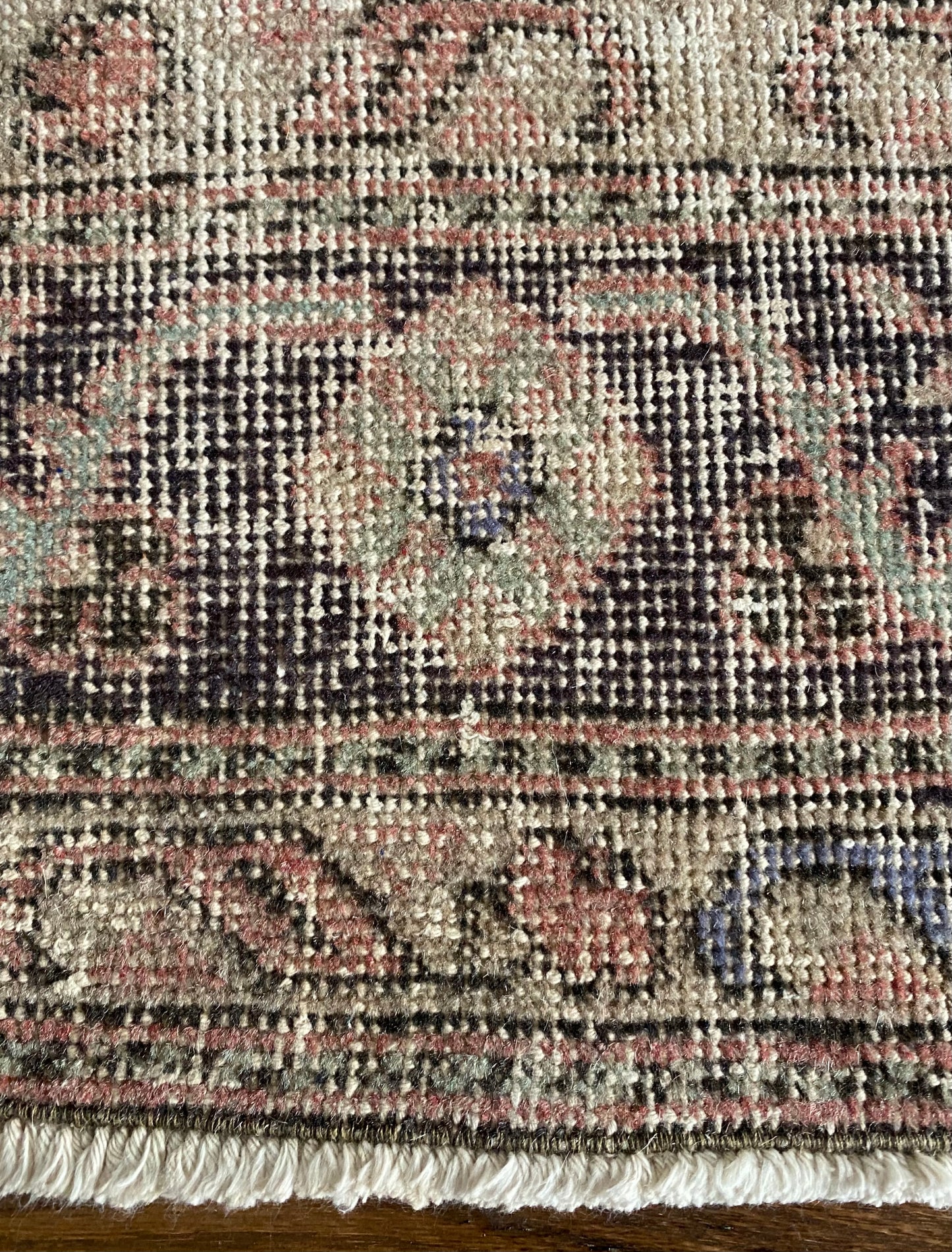 Vera 2’10 x 13’5