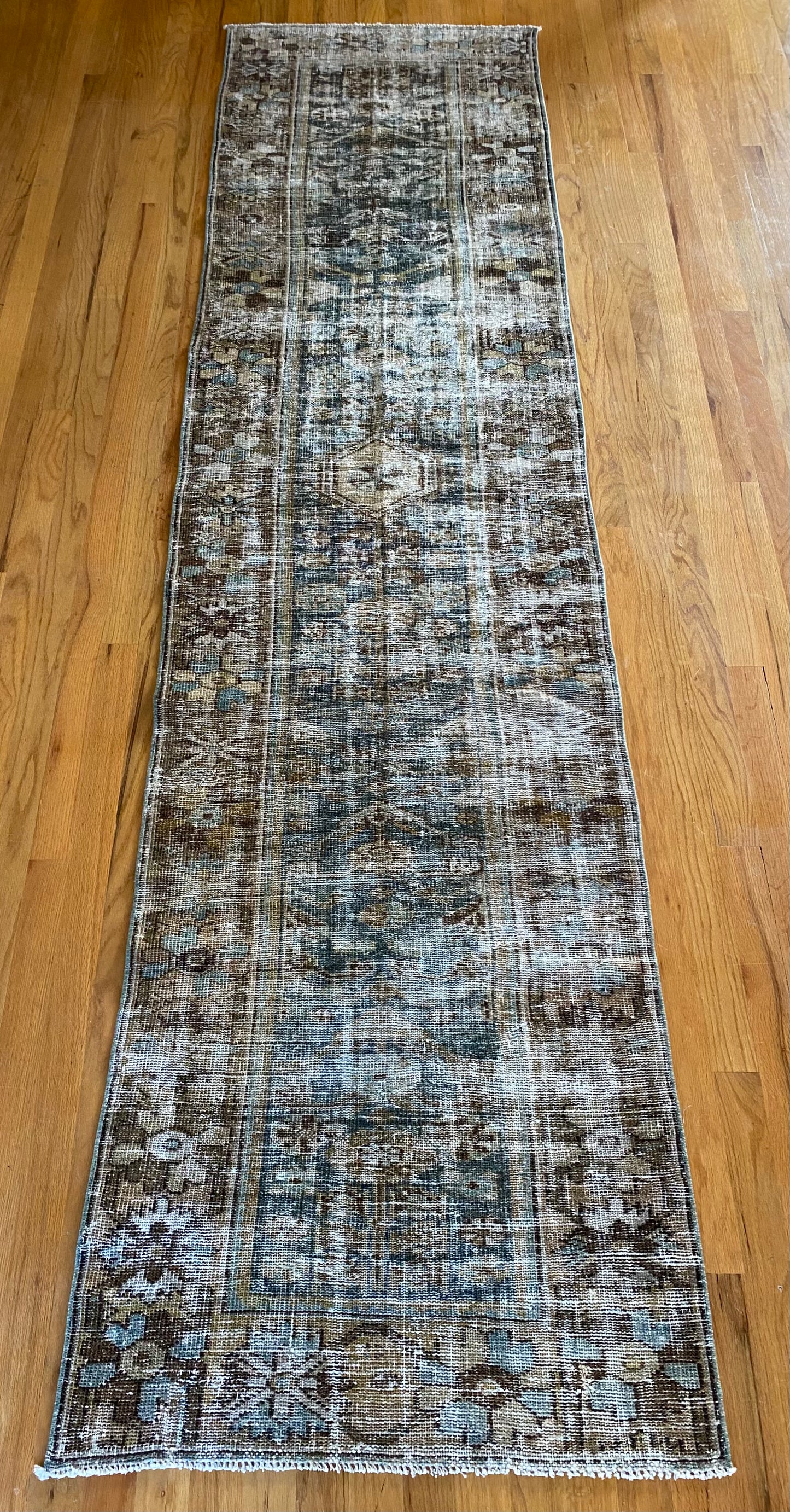 Colette 2’4 x 9’6