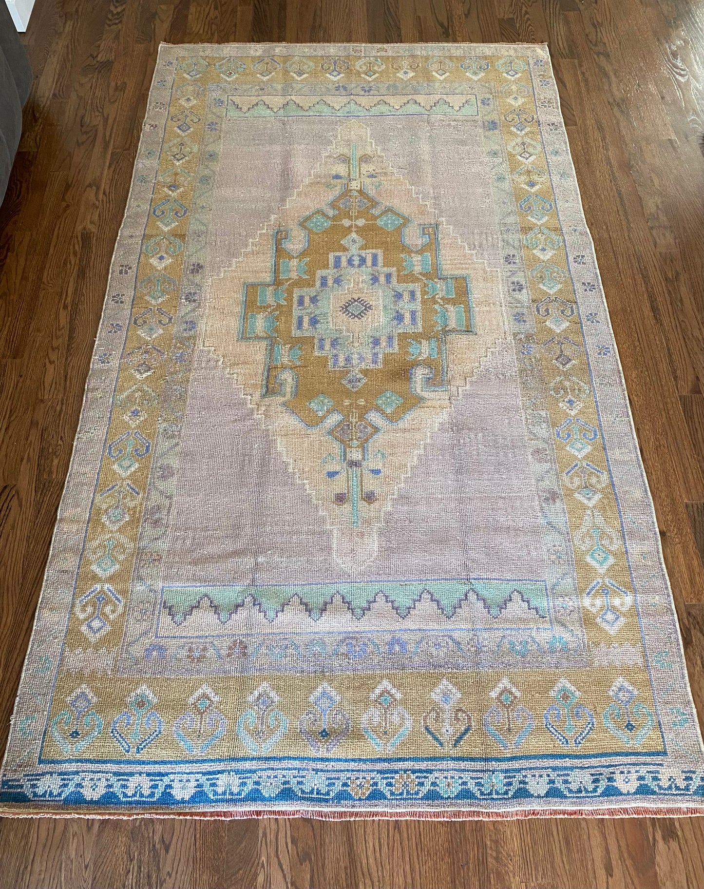 Violet 4’4 x 7’7
