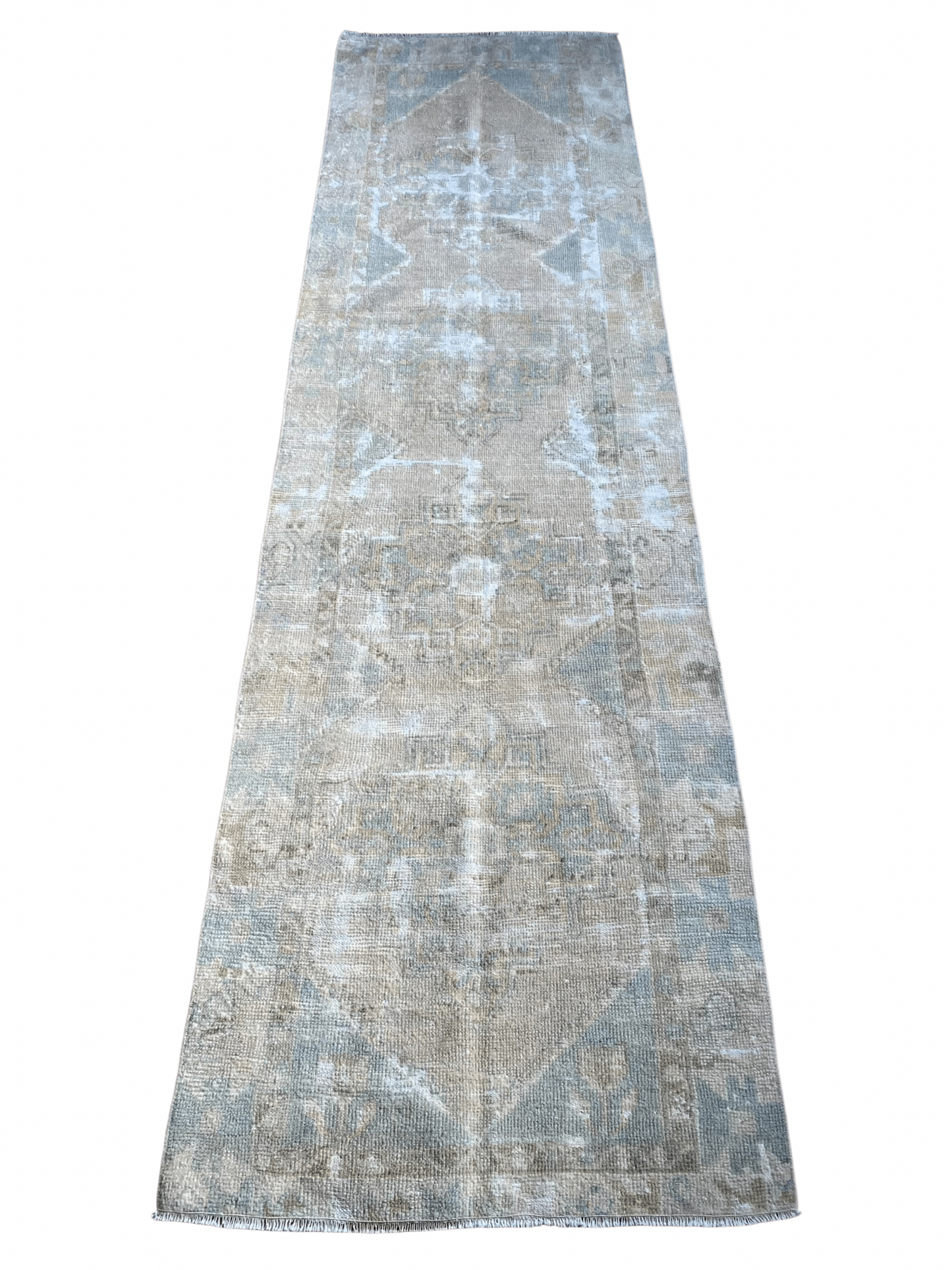 Odette 2’5 x 8’2