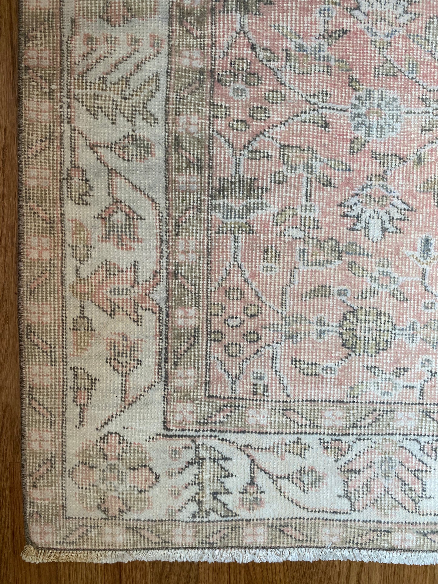 Adelaide 3’8 x 6’10.5