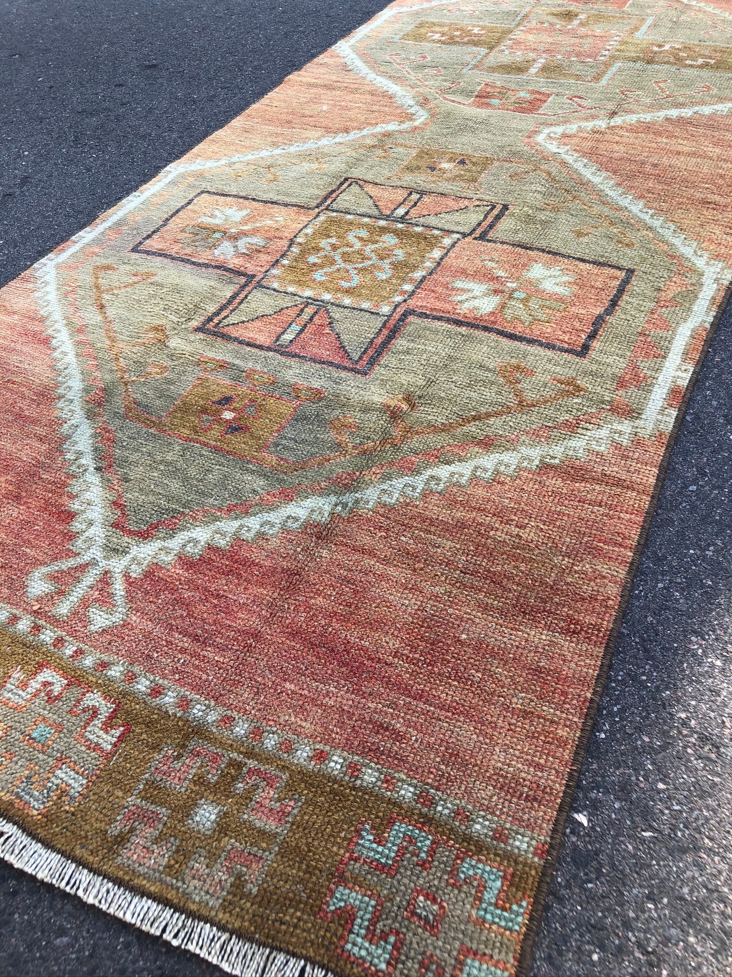 Cheyenne 2’8 x 13’6