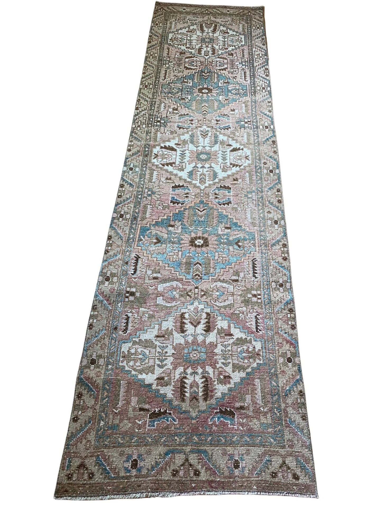 Frederick 2’8.5 x 10’9