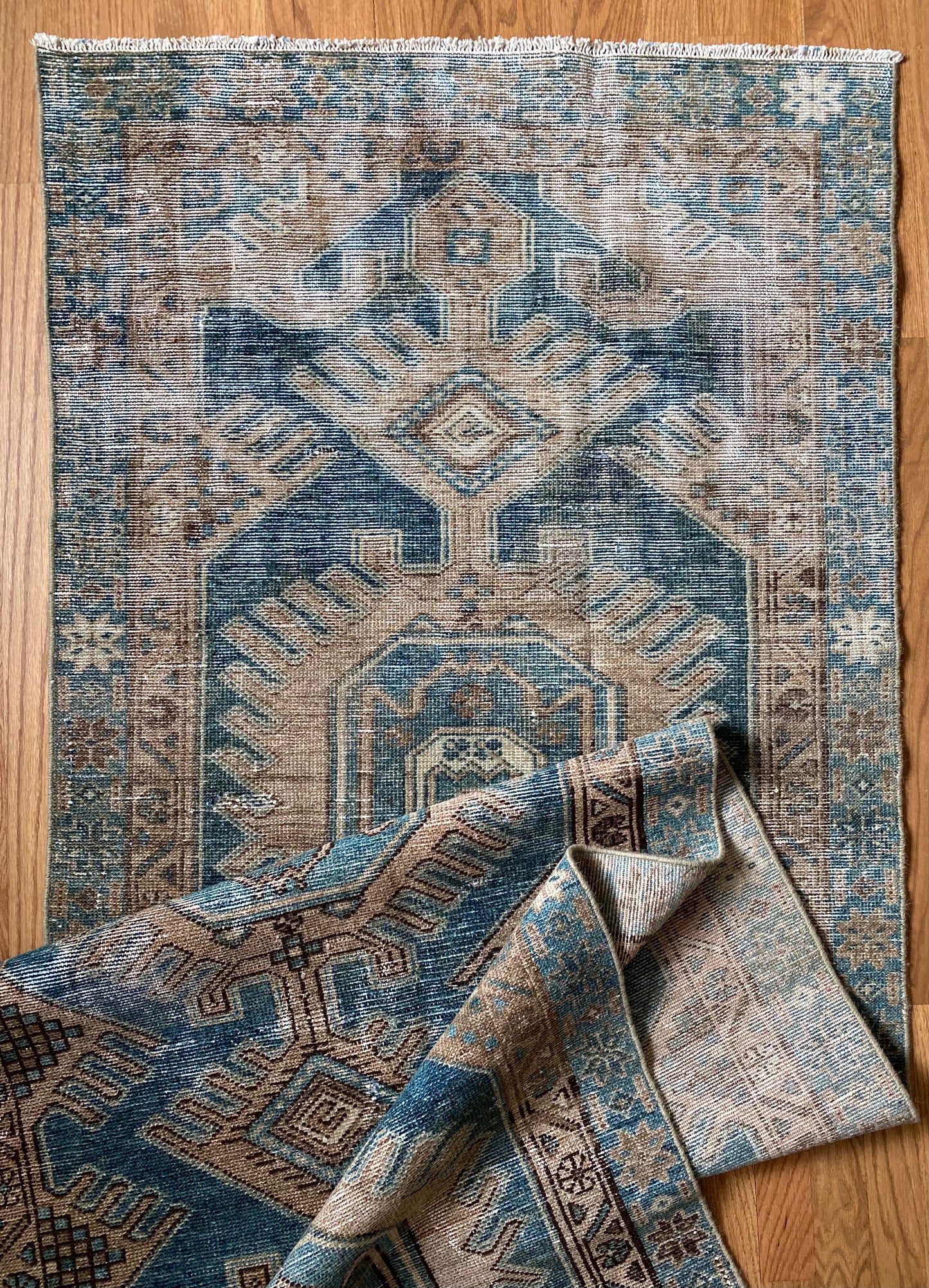 Louella 2’10 x 10’1