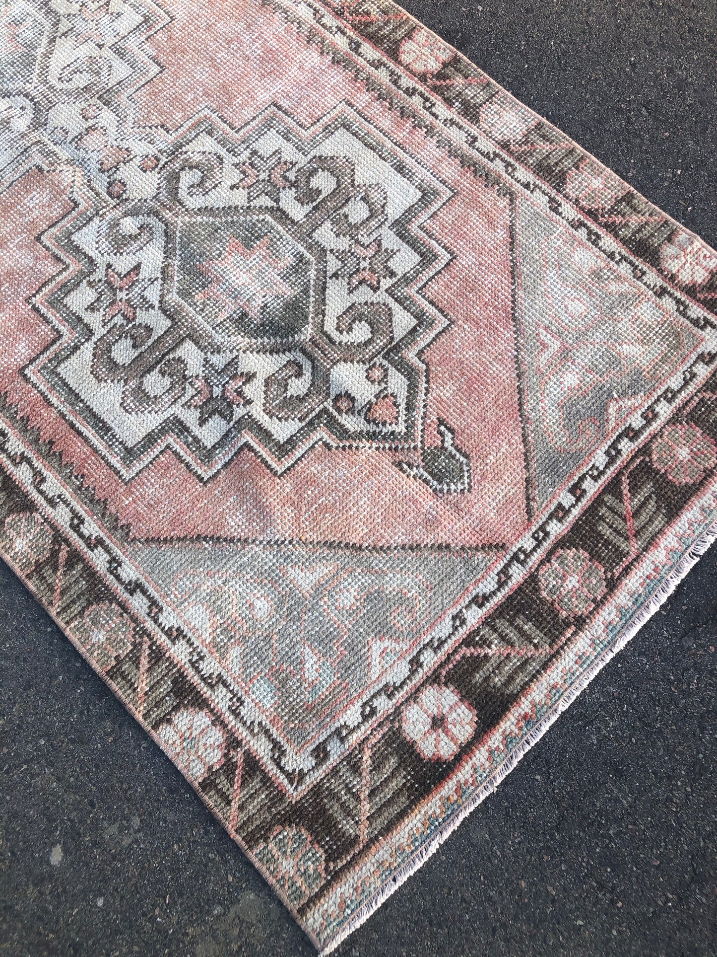 Santa Rosa 2’9.5 x 9’5.5