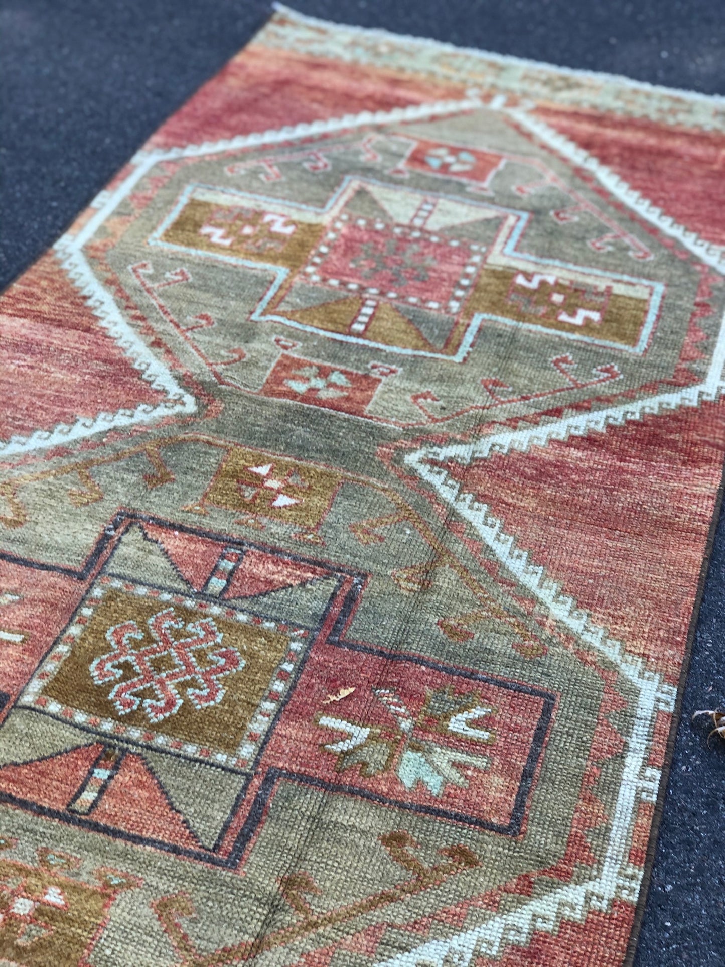 Cheyenne 2’8 x 13’6
