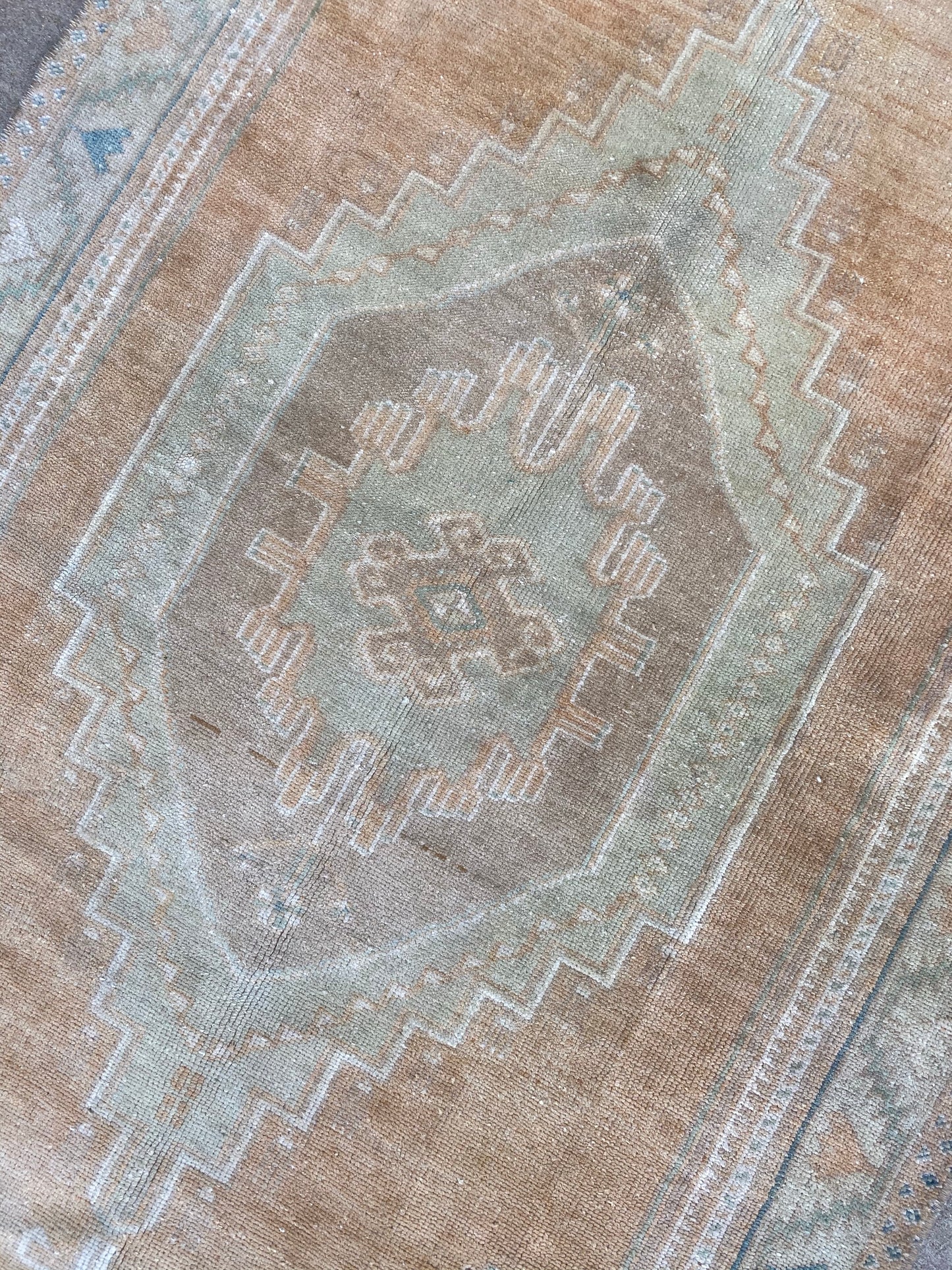 Colton 3’7.5 x 7’3