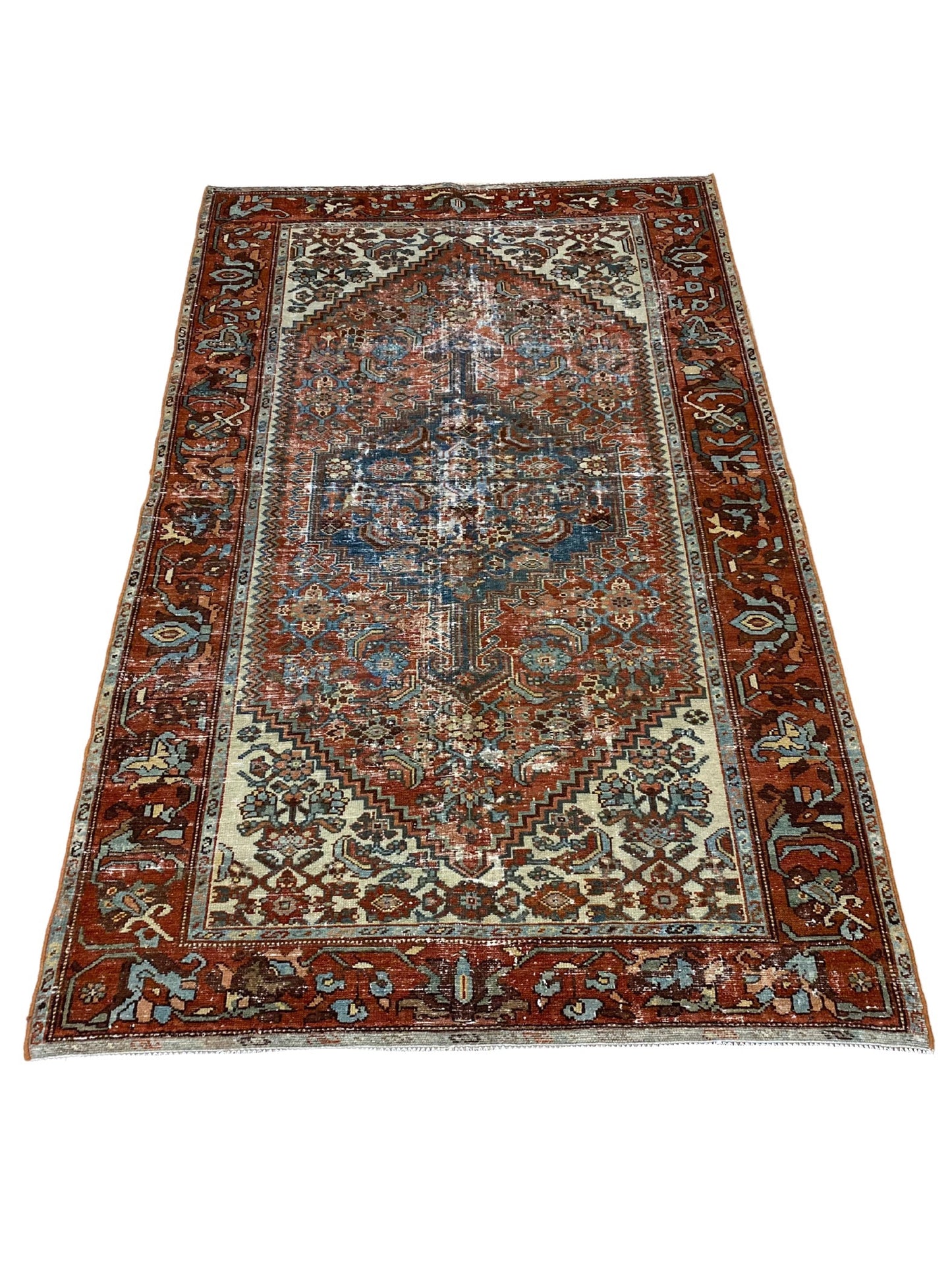 Edie 4’1.25 x 6’6.5