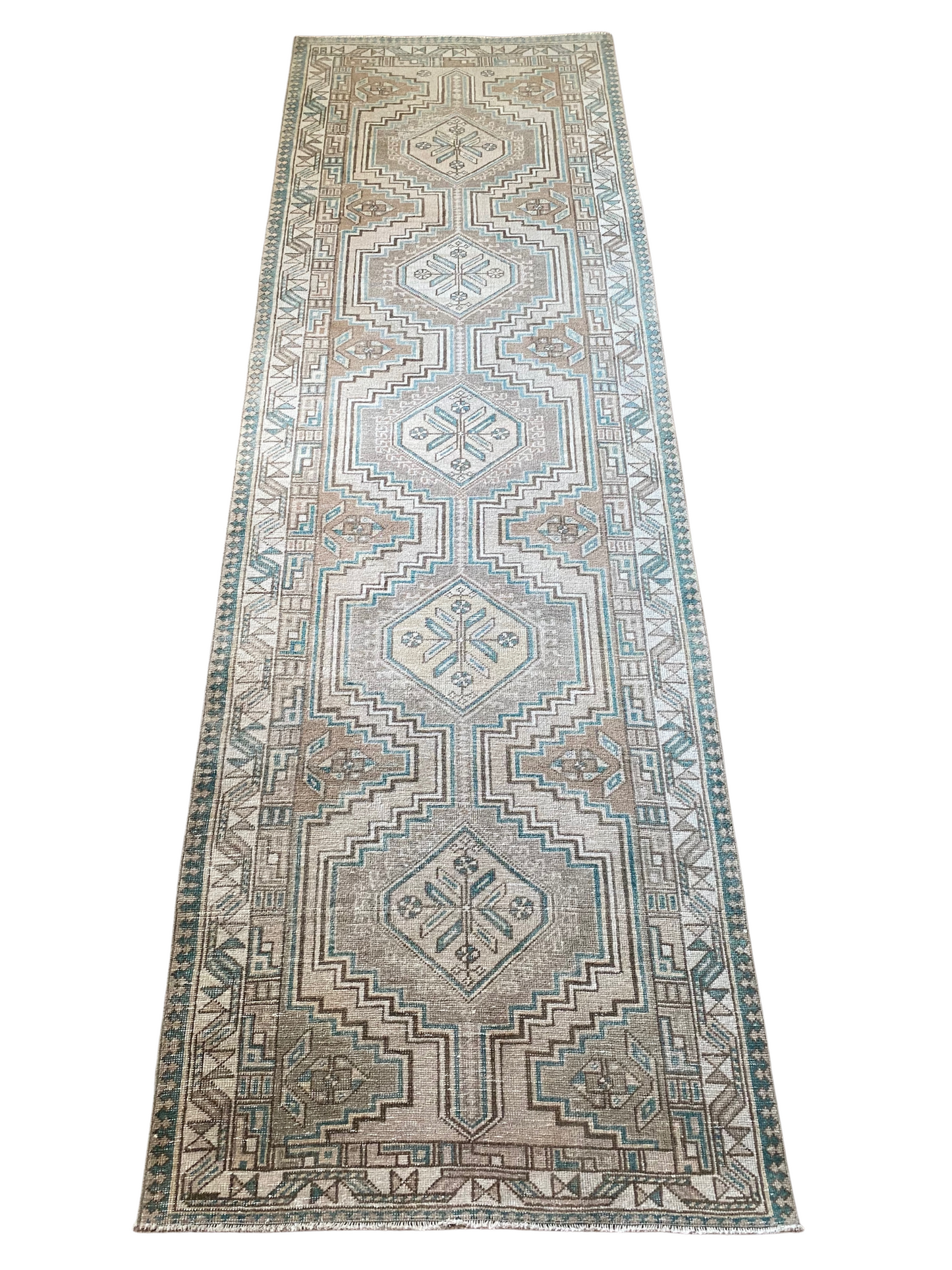 Hunter 3’4.25 x 10’9