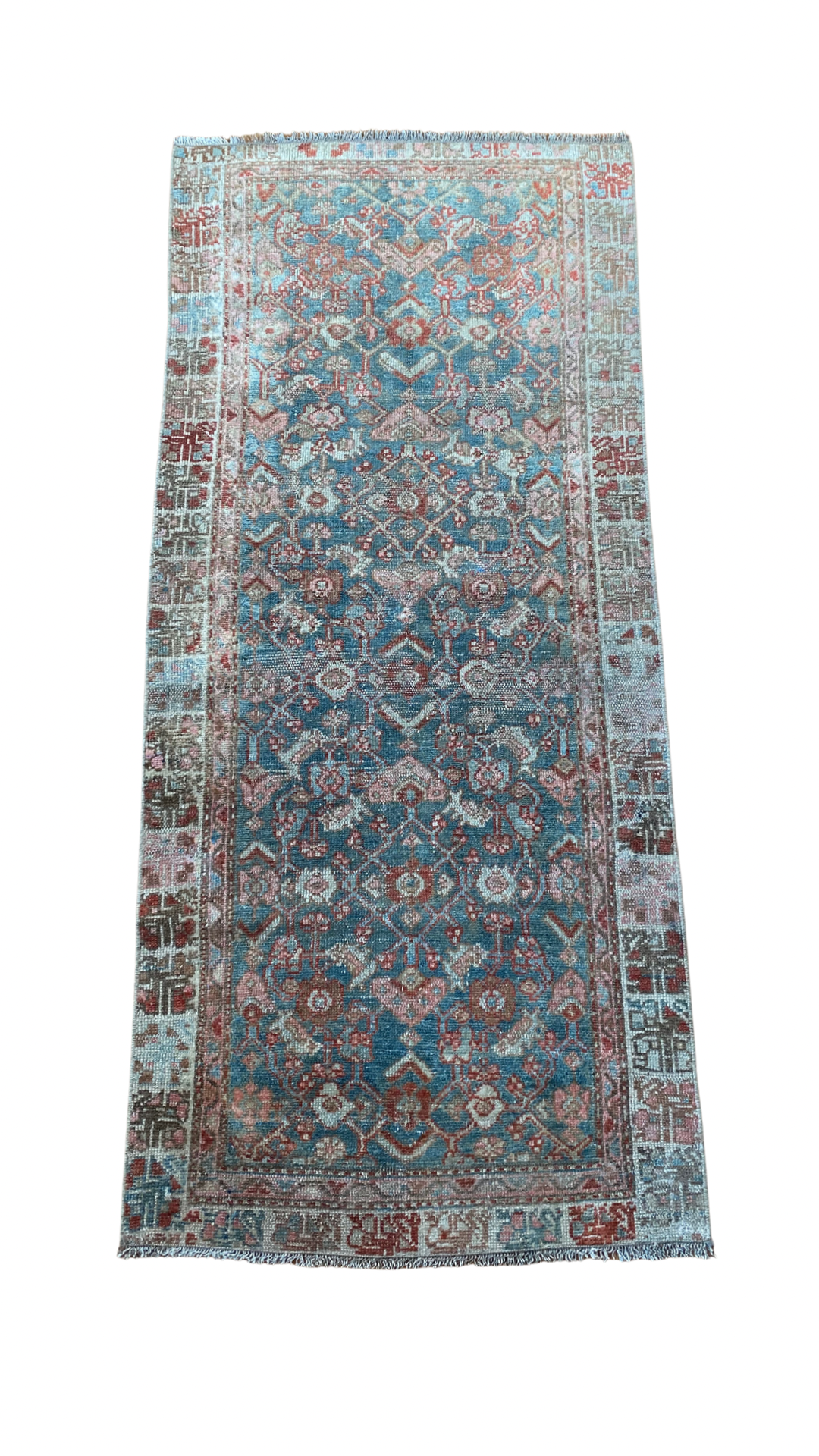 Ava 2’5.5 x 5’7