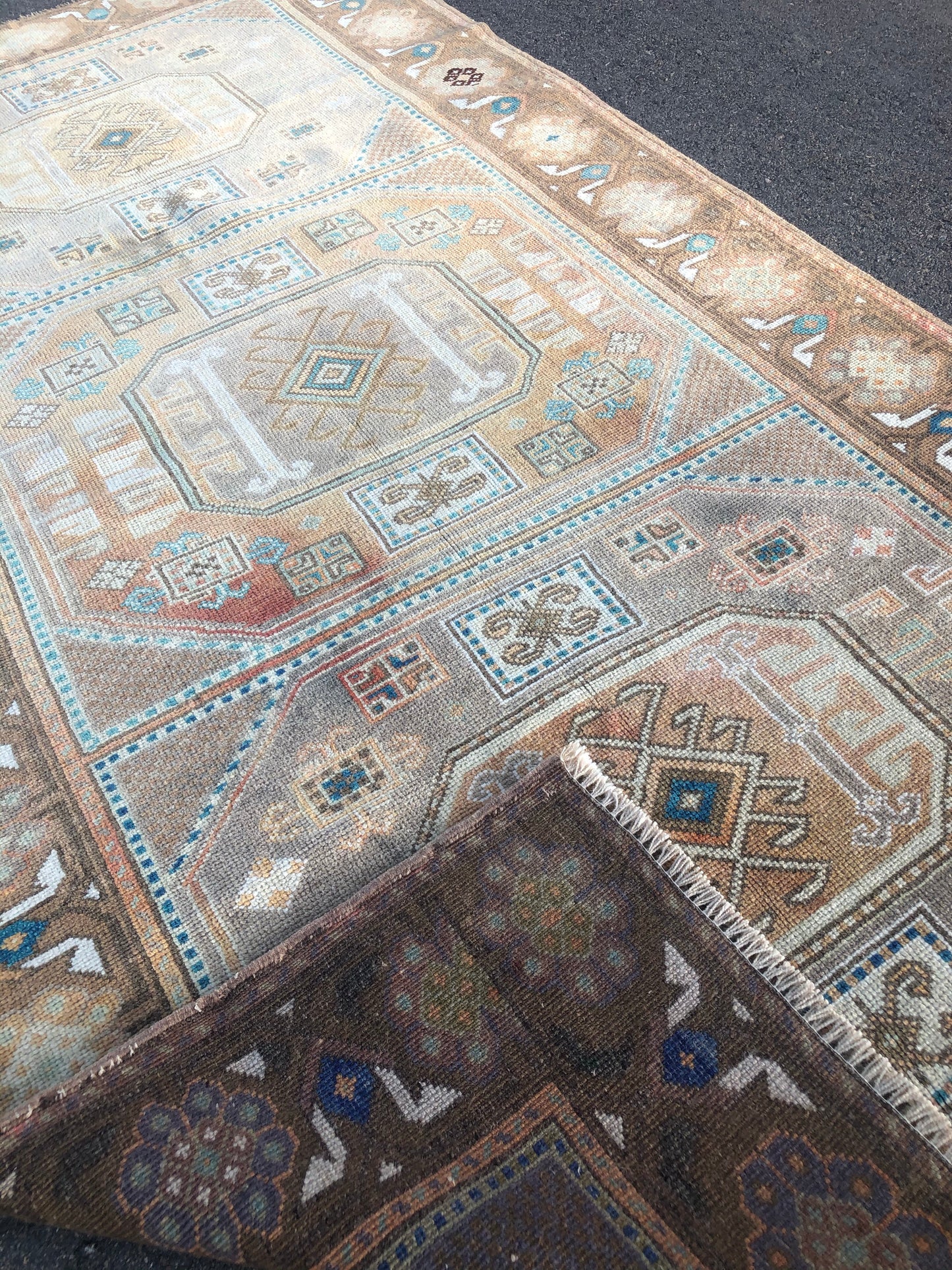 Berlin 3’7.5 x 6’9