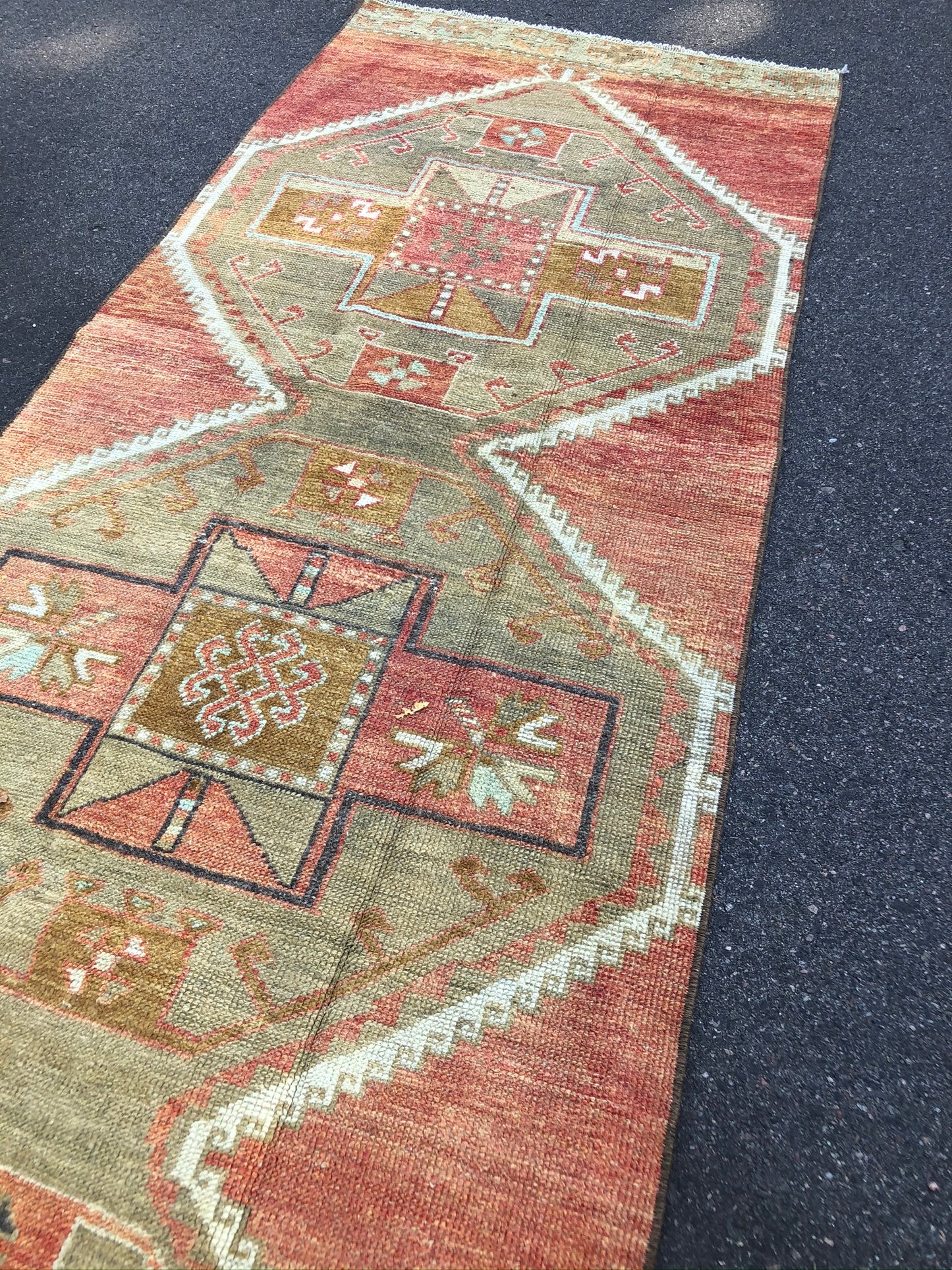 Cheyenne 2’8 x 13’6