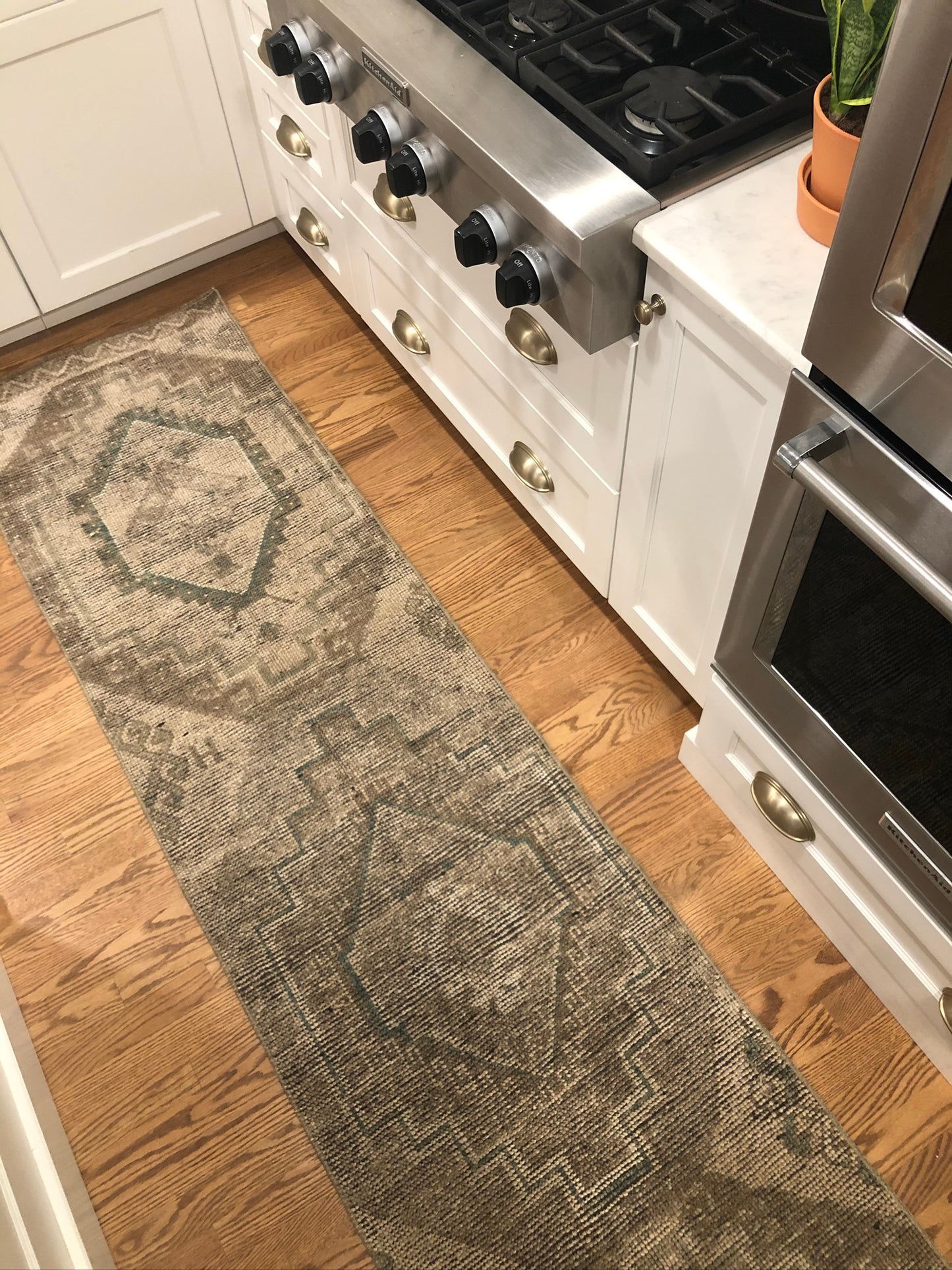 Juno 2’3.5 x 9’10