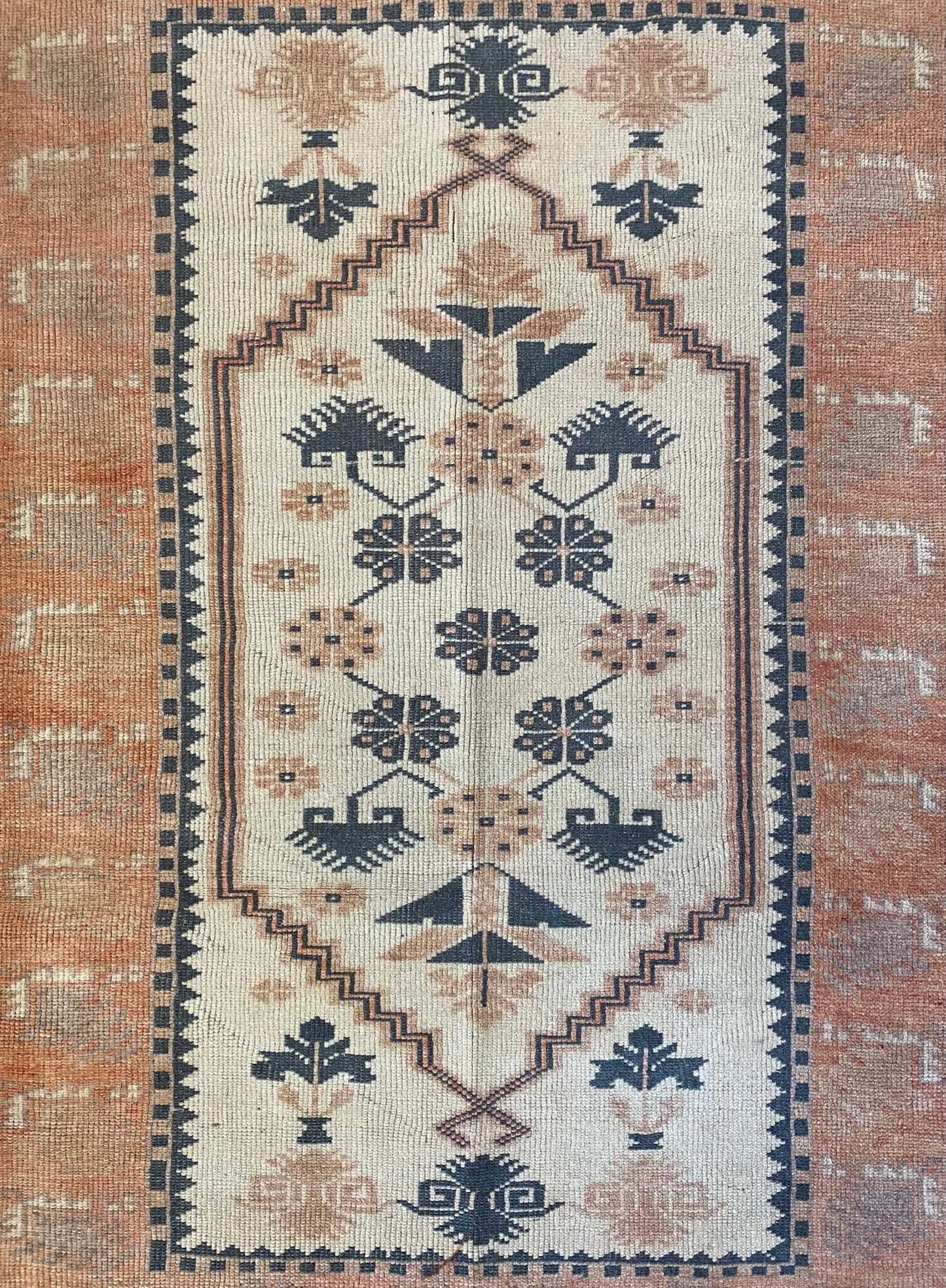 Cora 2’8.5 x 4’2