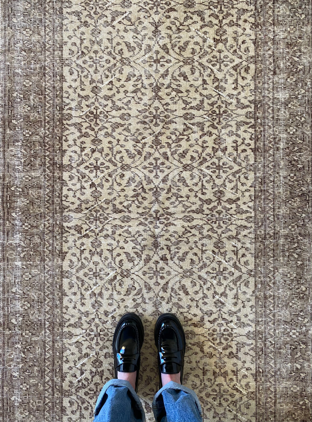 Two Sisters Rugs | Hand Knotted Wool Rugs