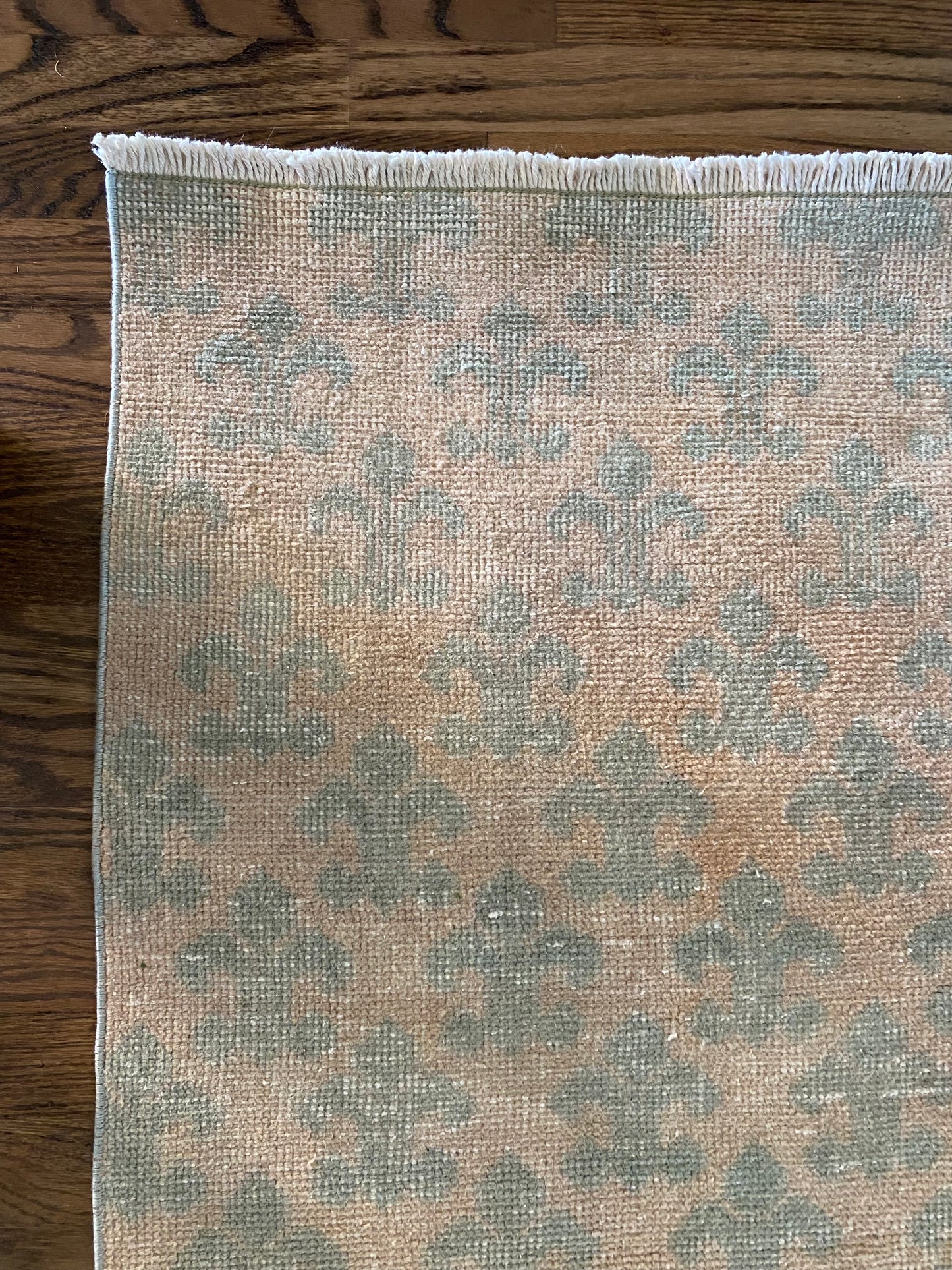 Vintage Turkish Wool Runner 2’2.5 x 8’10 – Hand-Knotted Peach & Sea Foam Green Runner | Lucia