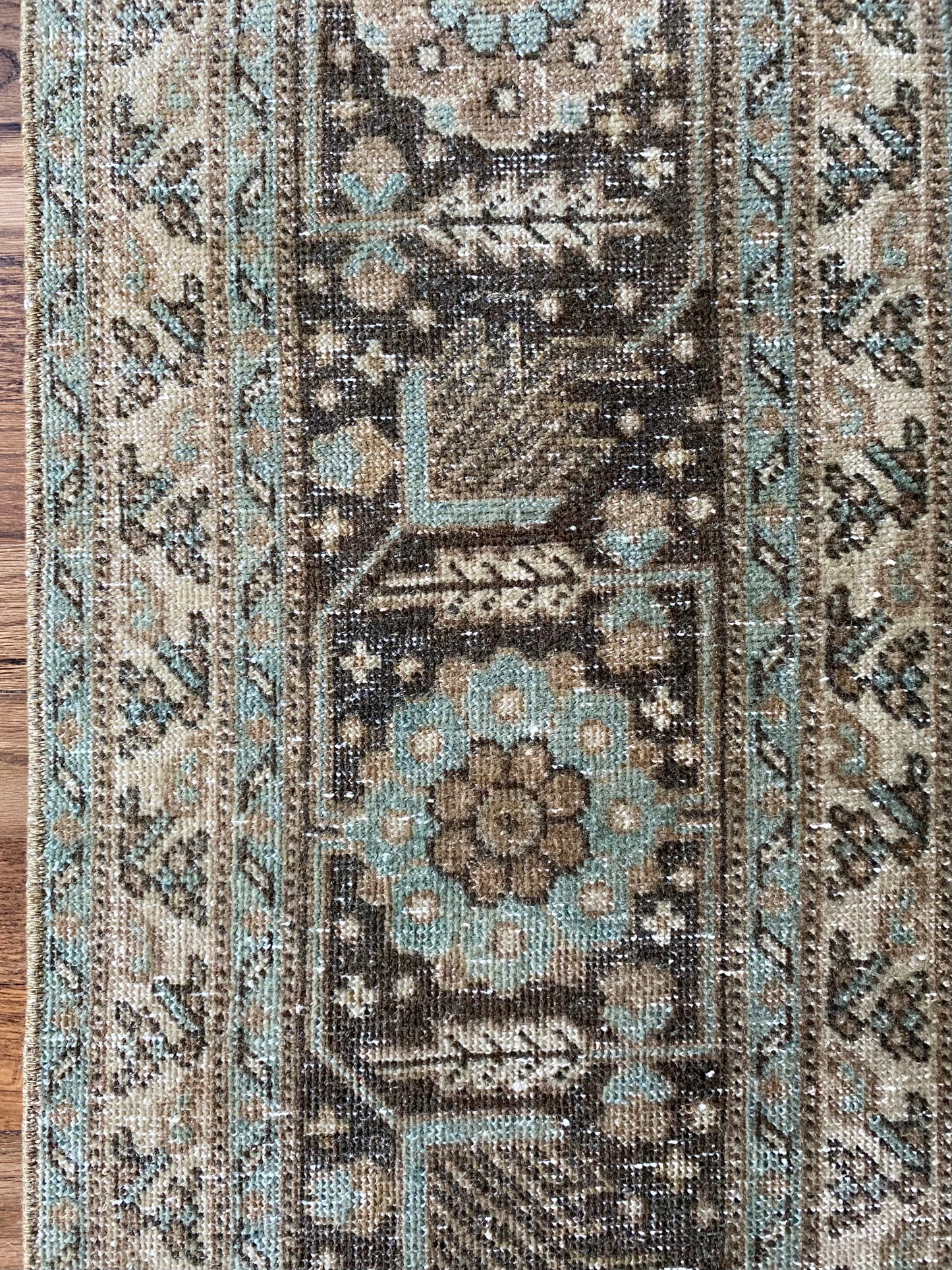 Jacqueline 7’8 x 10’8