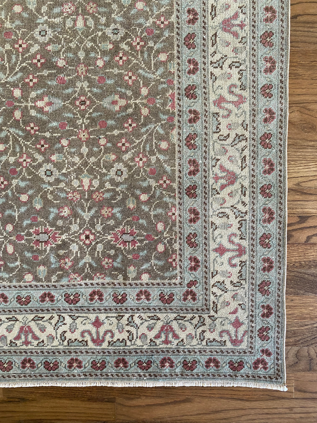 Vintage Kayseri Wool Rug 4’10”x7’3” – Hand-Knotted Mushroom Scatter Rug | Jillian