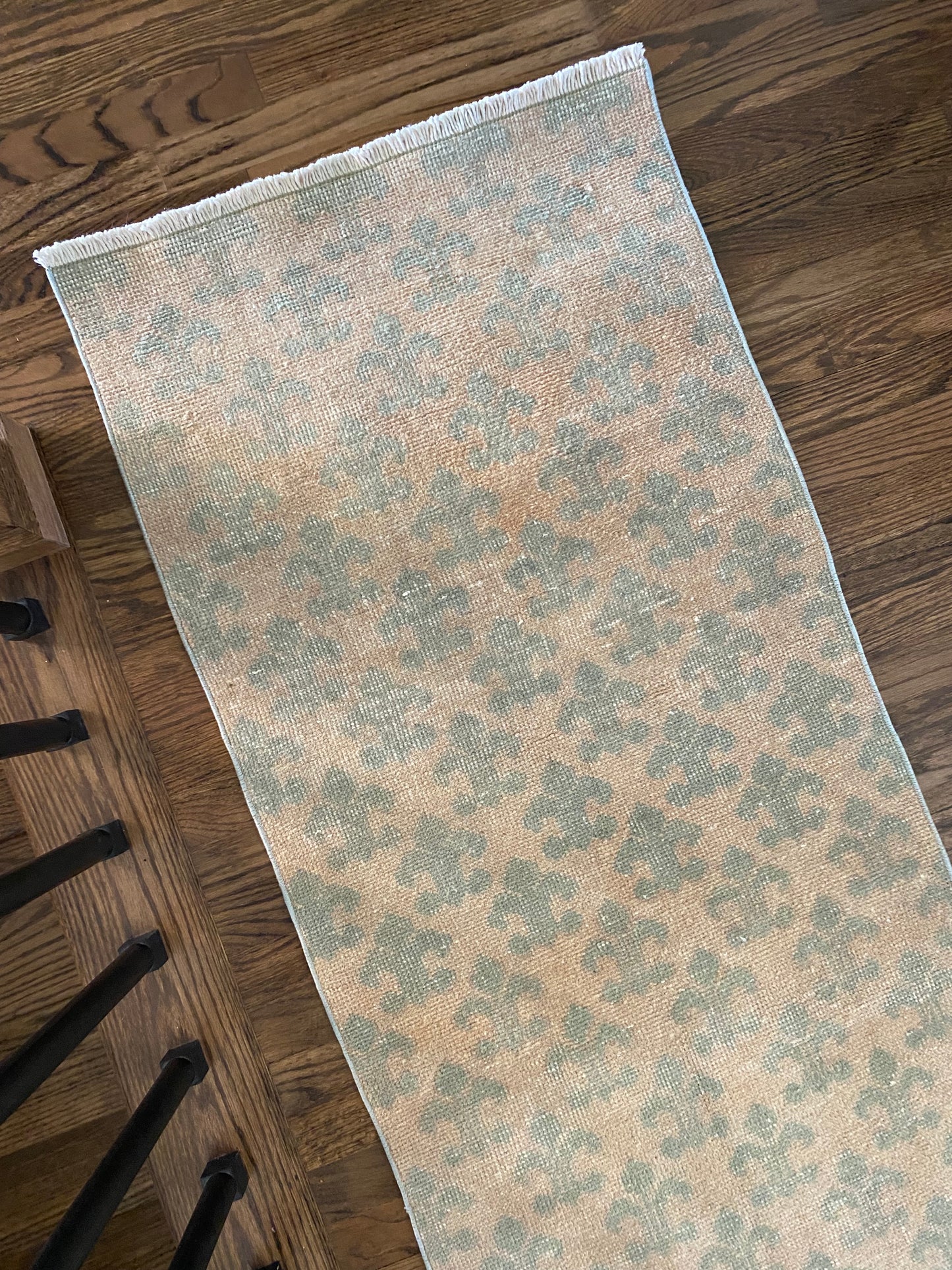 Vintage Turkish Wool Runner 2’2.5 x 8’10 – Hand-Knotted Peach & Sea Foam Green Runner | Lucia