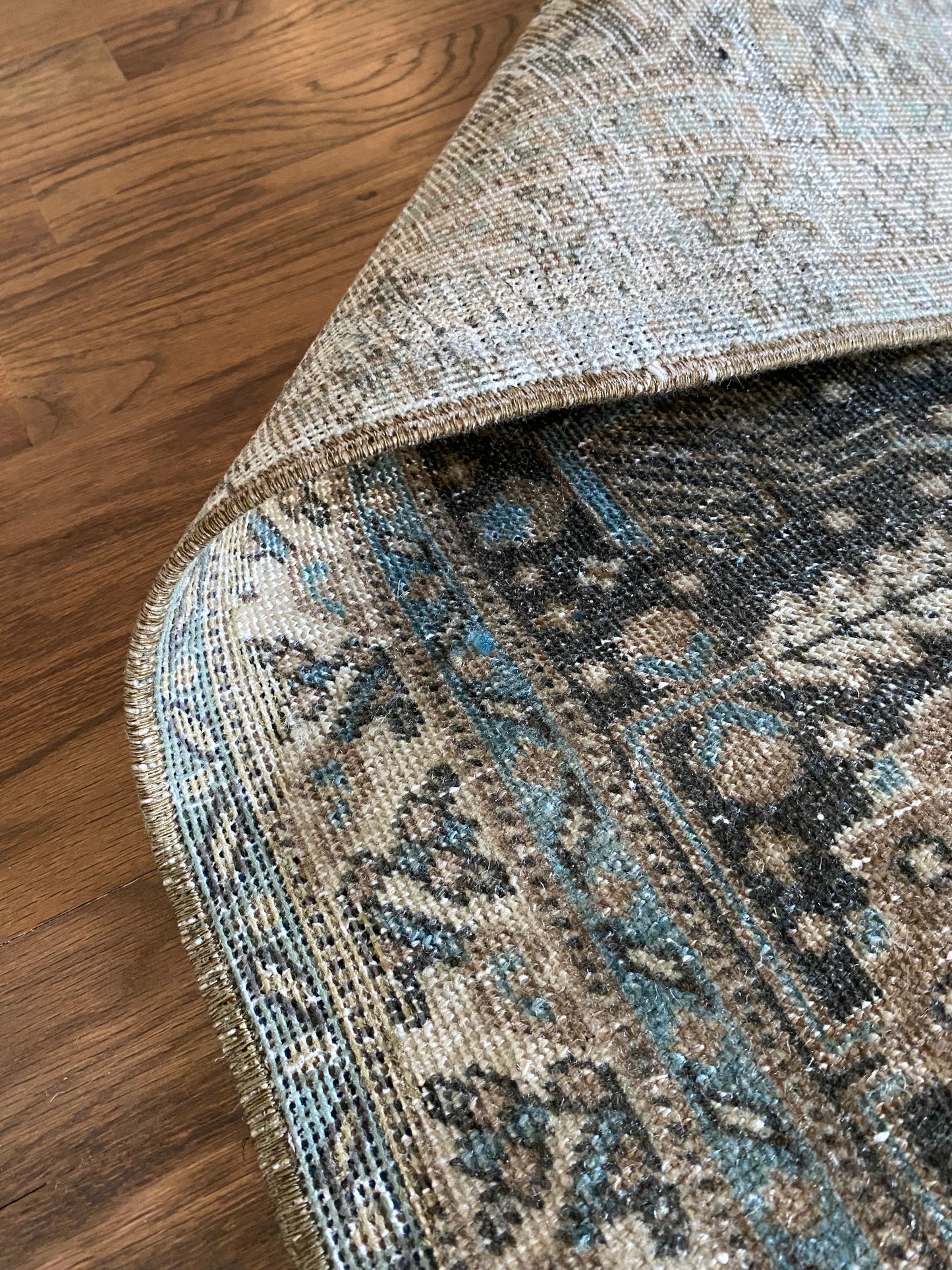 Jacqueline 7’8 x 10’8