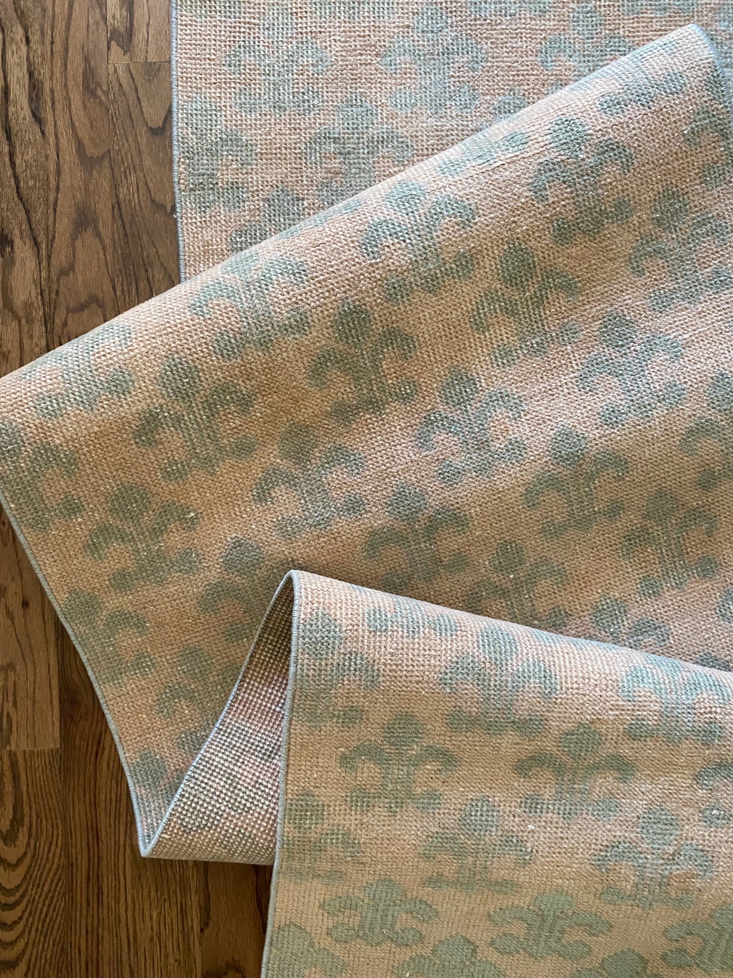 Vintage Turkish Wool Runner 2’2.5 x 8’10 – Hand-Knotted Peach & Sea Foam Green Runner | Lucia