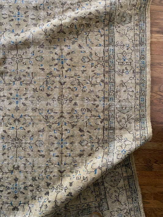 Vintage Turkish Wool Area Rug 9’4x12’2” – Hand-Knotted Neutral Rug | Rory