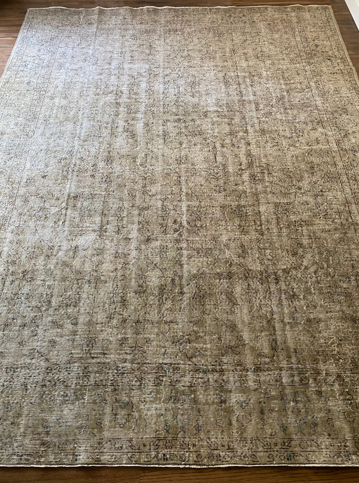 Vintage Turkish Wool Area Rug 9’10”x12’9.5” – Hand-Knotted Neutral Rug | Eden