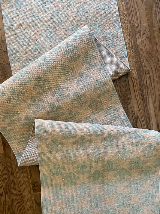 Vintage Turkish Wool Runner 2’2.5 x 8’10 – Hand-Knotted Peach & Sea Foam Green Runner | Lucia