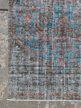 Load image into Gallery viewer, Delphine 2’11 x 12’8.5
