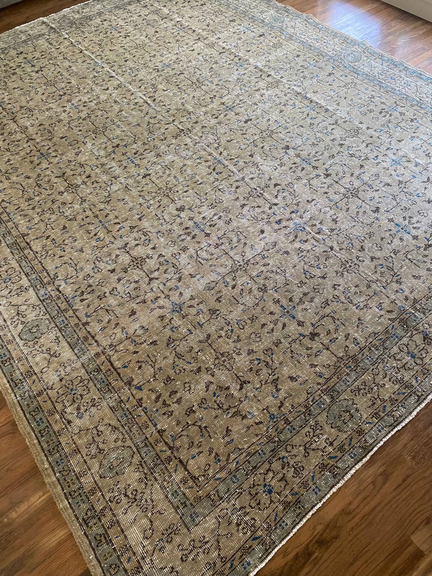 Vintage Turkish Wool Area Rug 9’4x12’2” – Hand-Knotted Neutral Rug | Rory