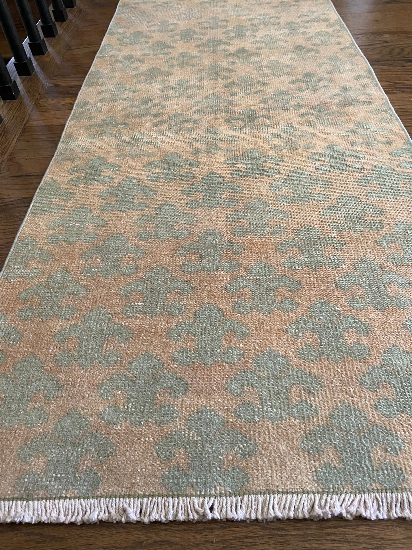 Vintage Turkish Wool Runner 2’2.5 x 8’10 – Hand-Knotted Peach & Sea Foam Green Runner | Lucia