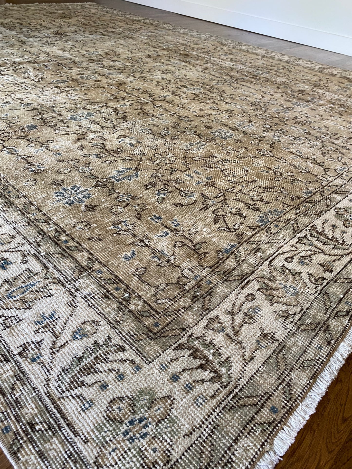 Vintage Turkish Wool Area Rug 7’9”x10’9.5” – Hand-Knotted Neutral Allover Pattern Rug | Hannah