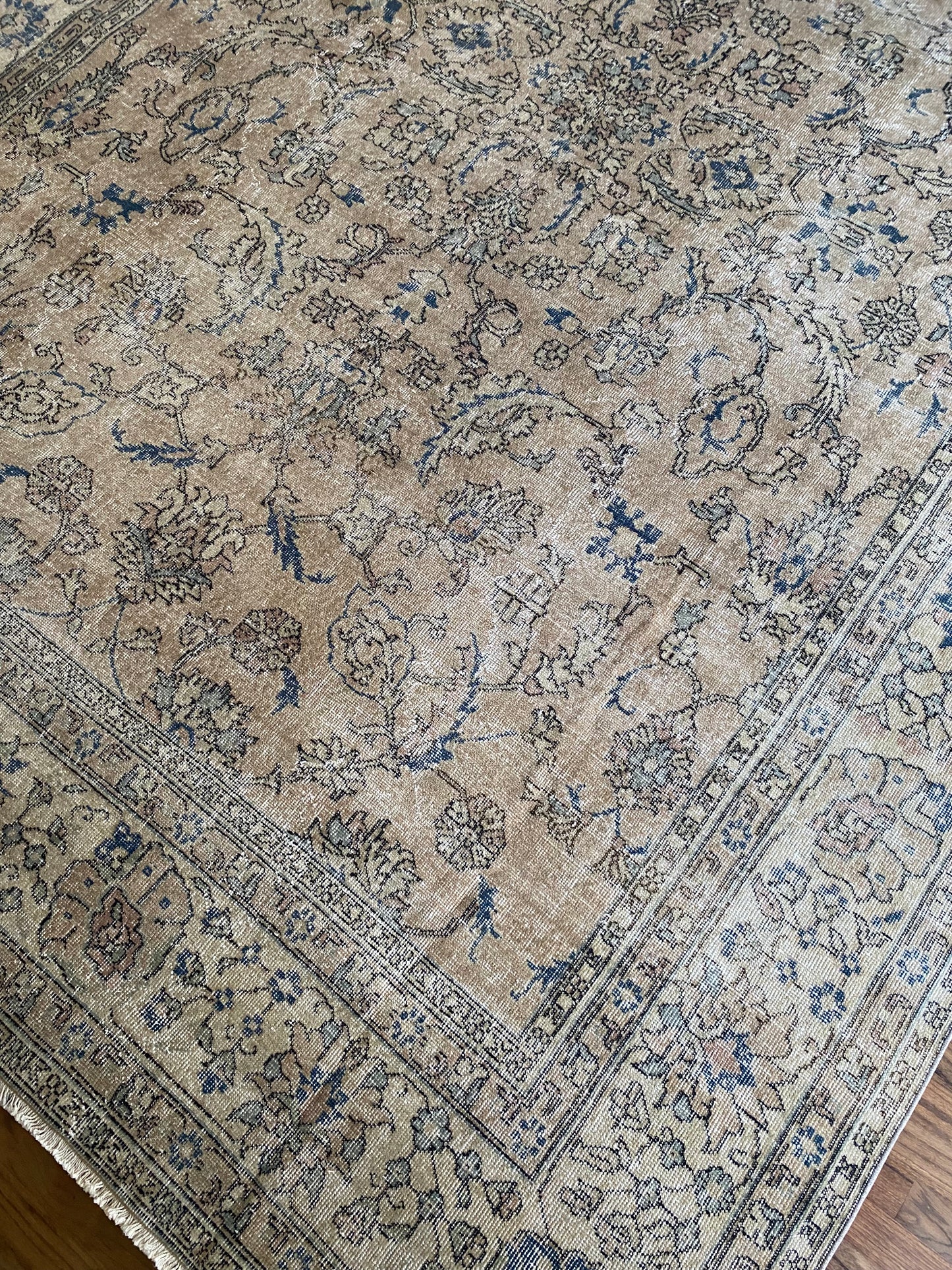 Khloe 8’7.5 x 12’2.5